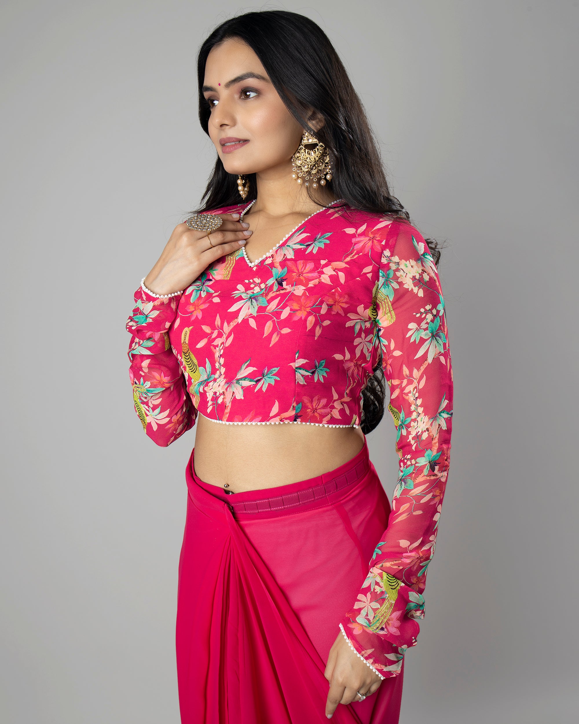 SCUBE DESIGNS Cotton Silk All Over embrodered Sweetheart Neck Half Sleeves Saree  Blouse Readymade Crop Top Choli for Girls & Womens Free Size : :  Fashion