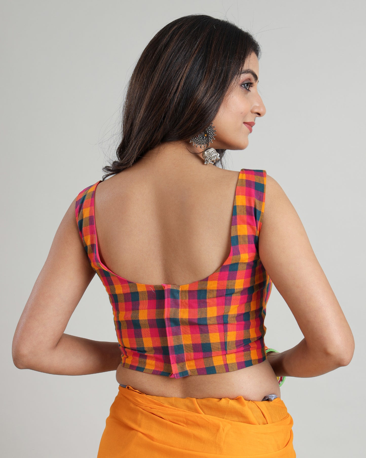 Check Mate: Sleeveless Blouse That Wins Every Look