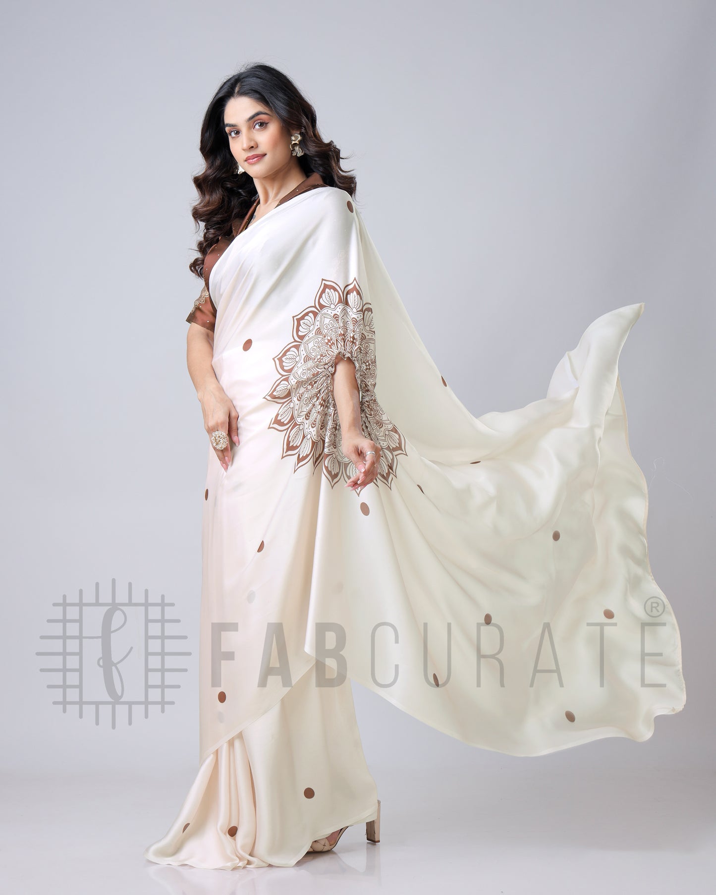 Cream Mandalaaa Print Freehand Saree