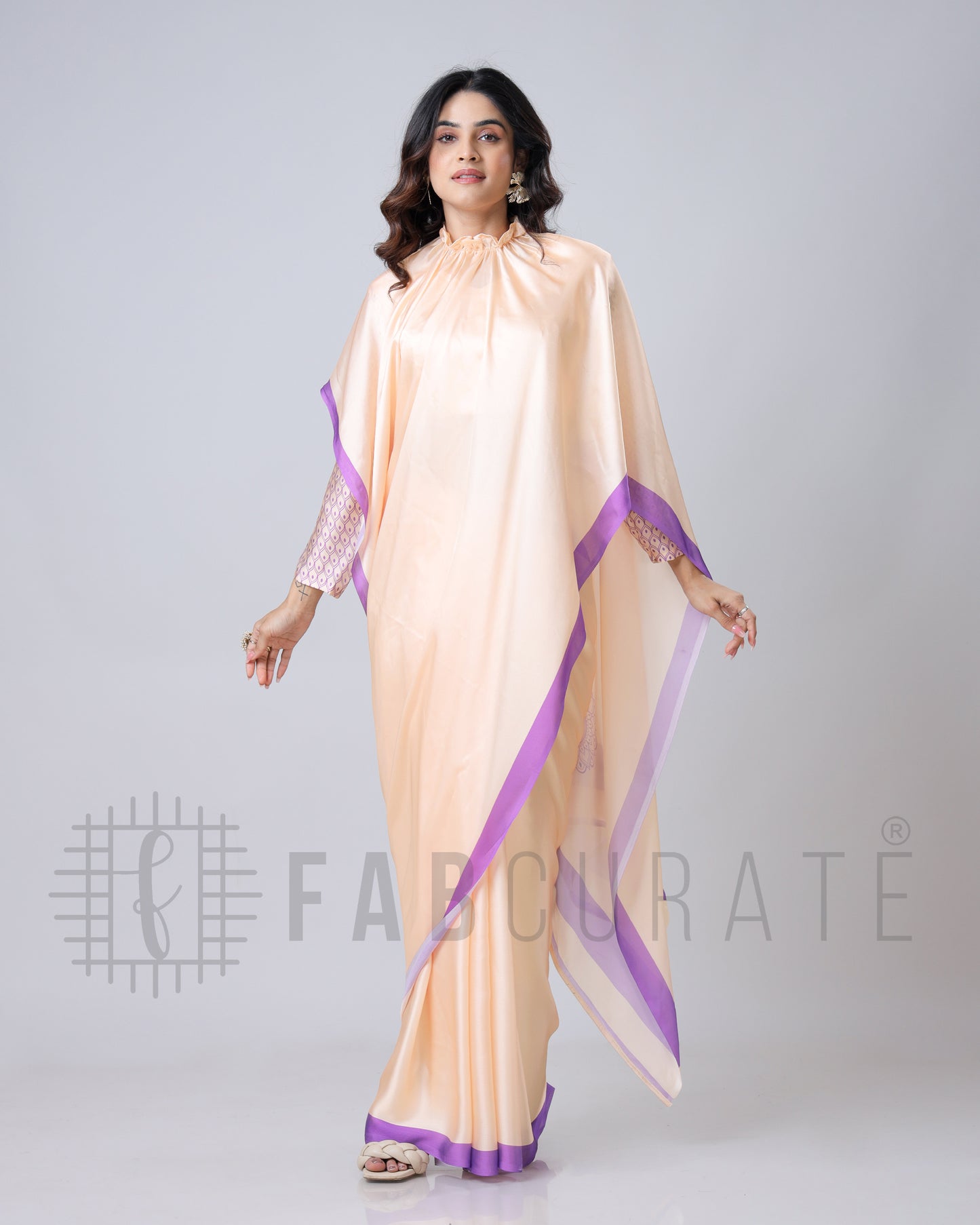 Traditional Mandalaa Print Contrast Border Freehand Saree