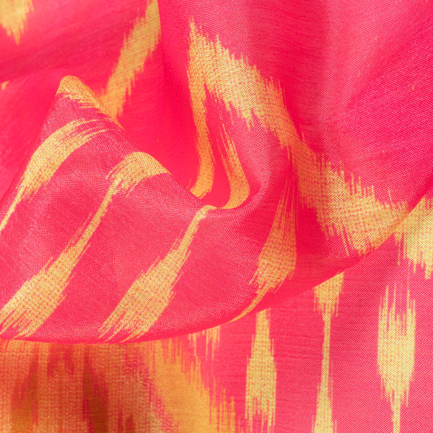 Beautiful Pink Daman Digital Print Poly Chinnon Chiffon Fabric