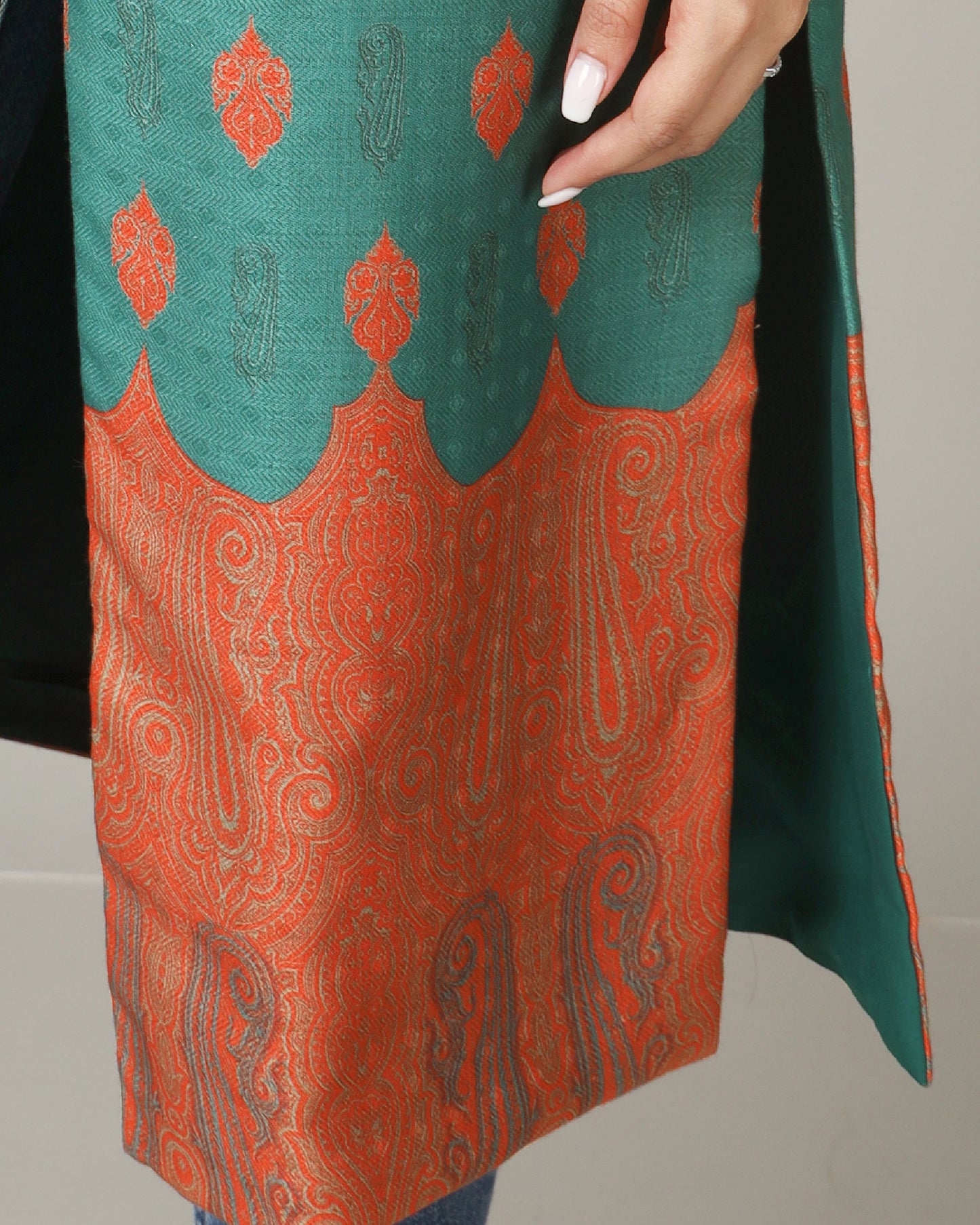Royalty in Threads-Pasmina Women's Long Jacket Fit for Elegance