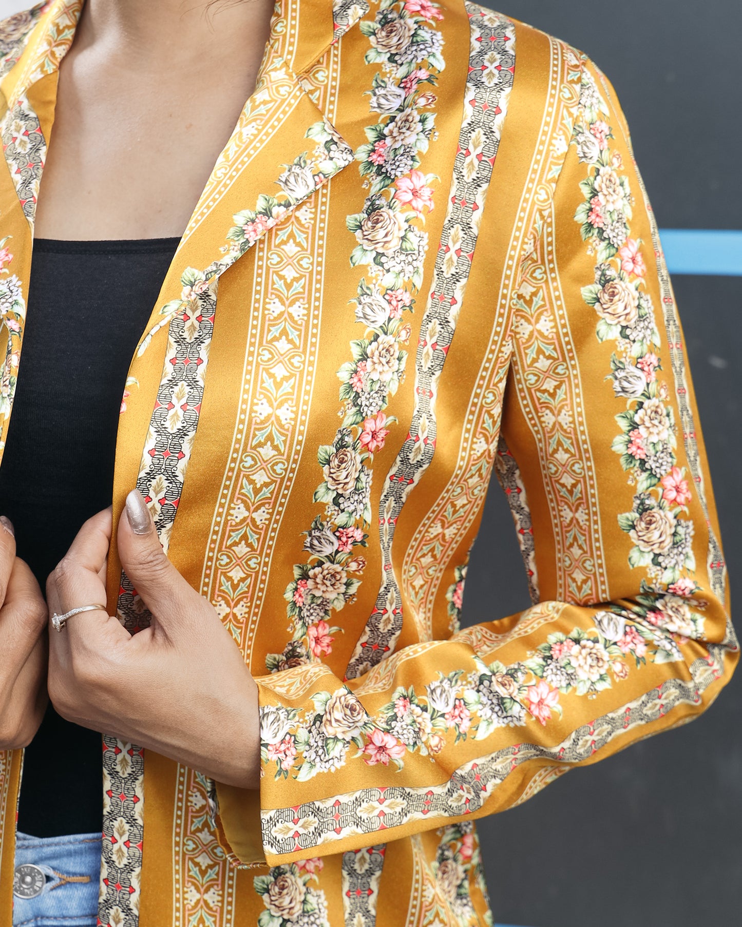 The Easy To Wear Floral Women's Jacket