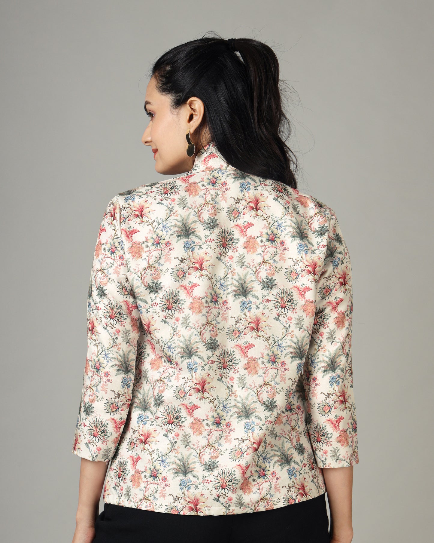 Pleasing Artistical Jacket For Women