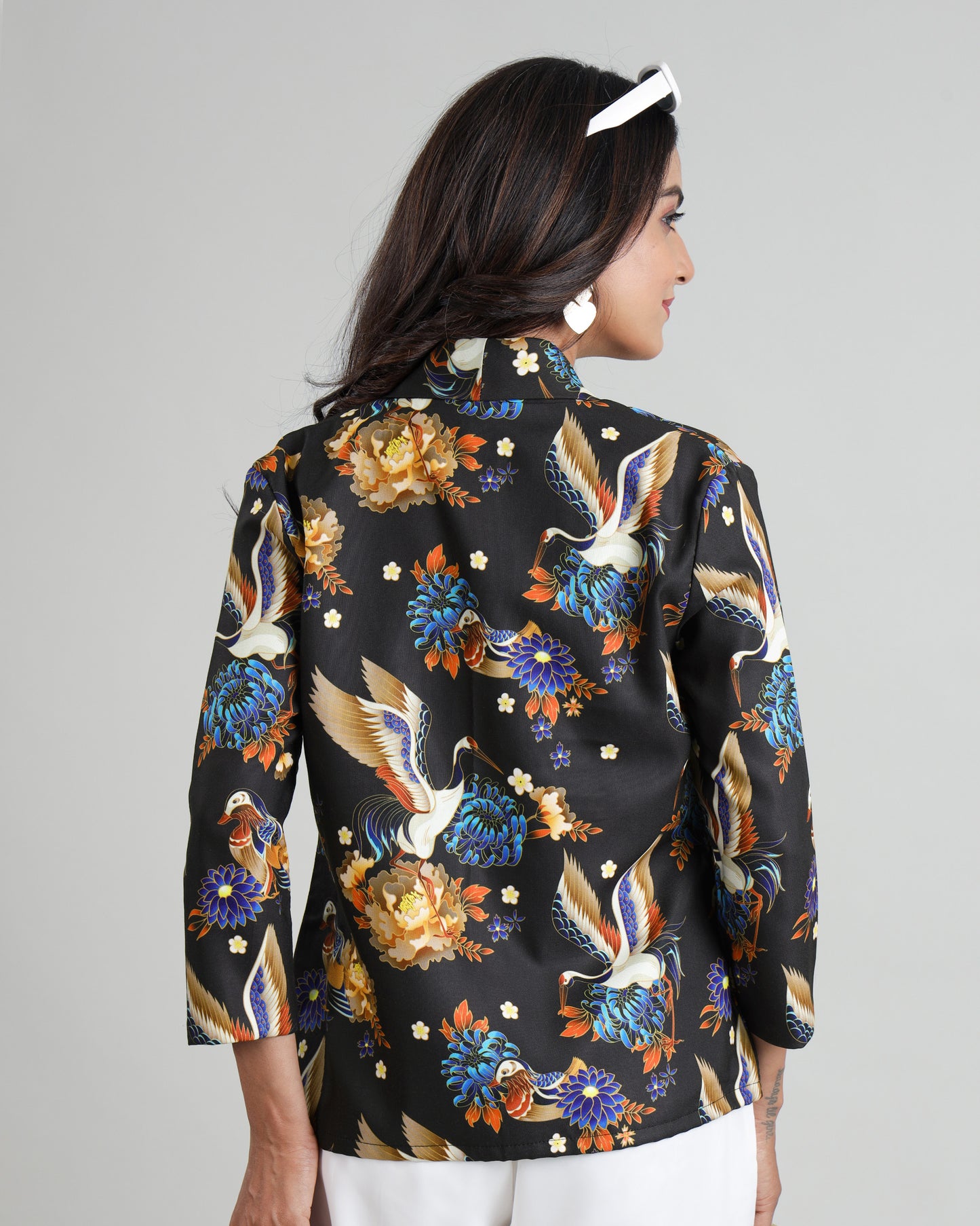 Flawlessly Stitched : Women's Animal Kingdom Jacket