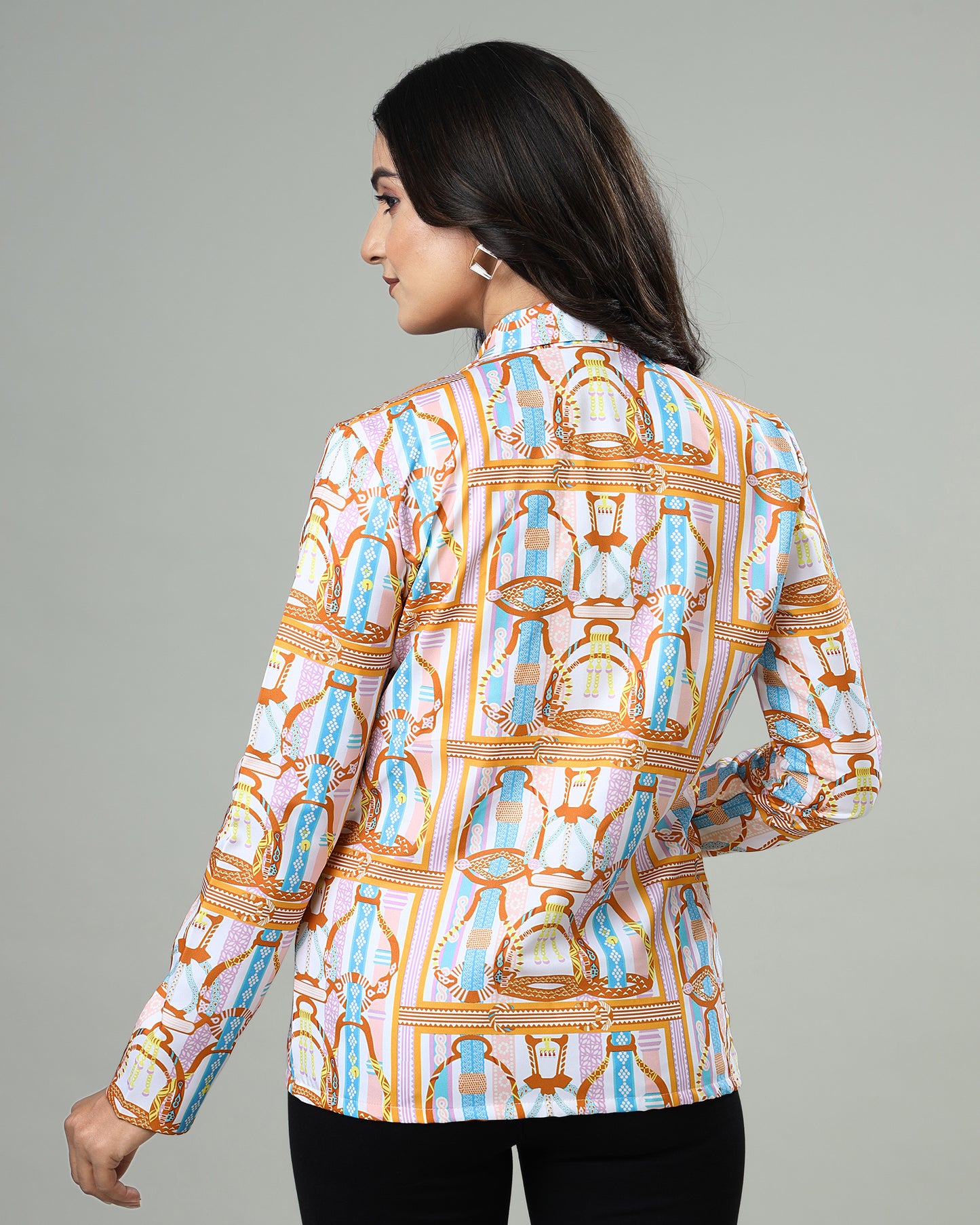 Turn Heads in Style: Women's Attractive Jacket