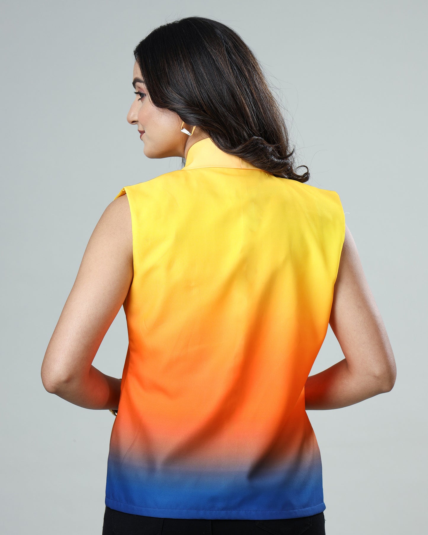 The Ombre Look: Women's Sleeveless Jacket