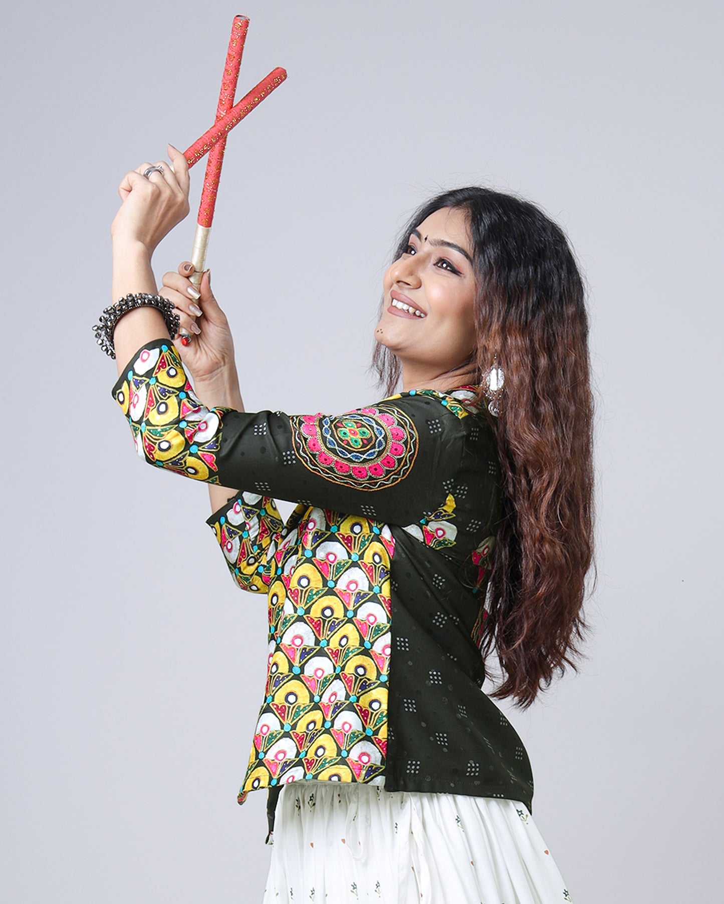 Navratri Edit: Bestselling Gamthee Print Jacket For Women