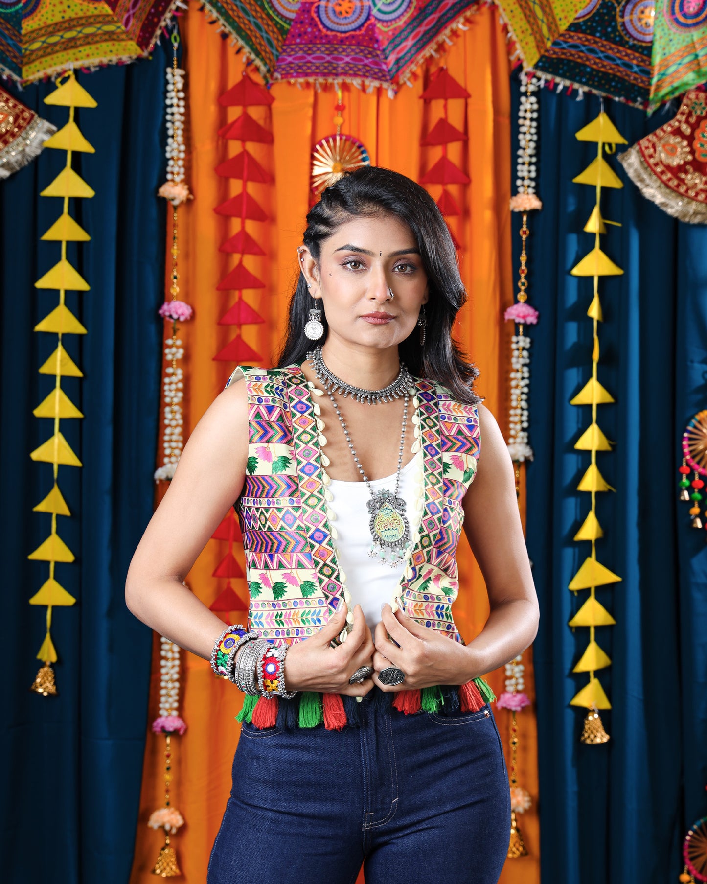 Printed Jacket - Every Frame Mein Heroine Feels
