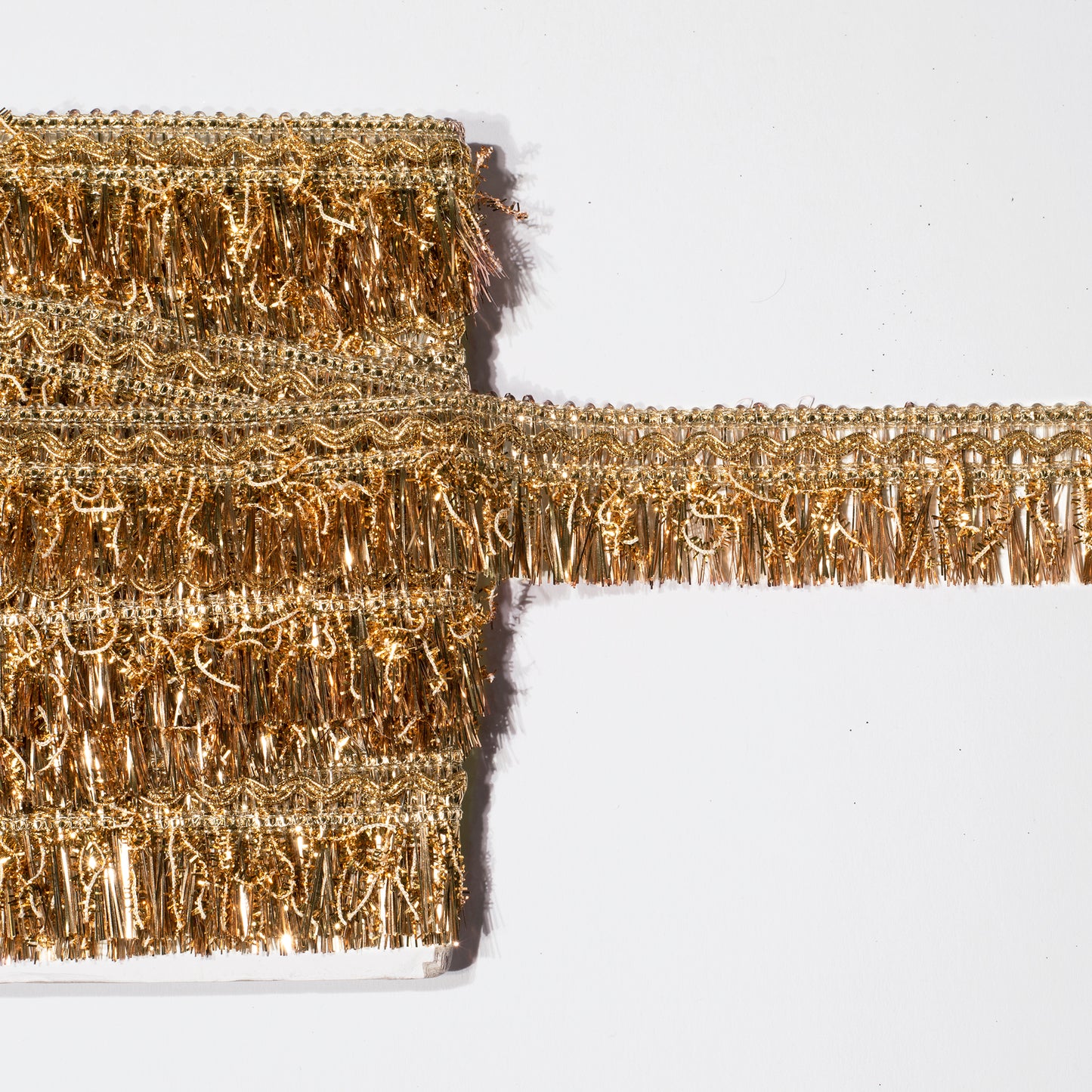 Style Vintage Look with Golden Fringe Lace (9 Mtr)