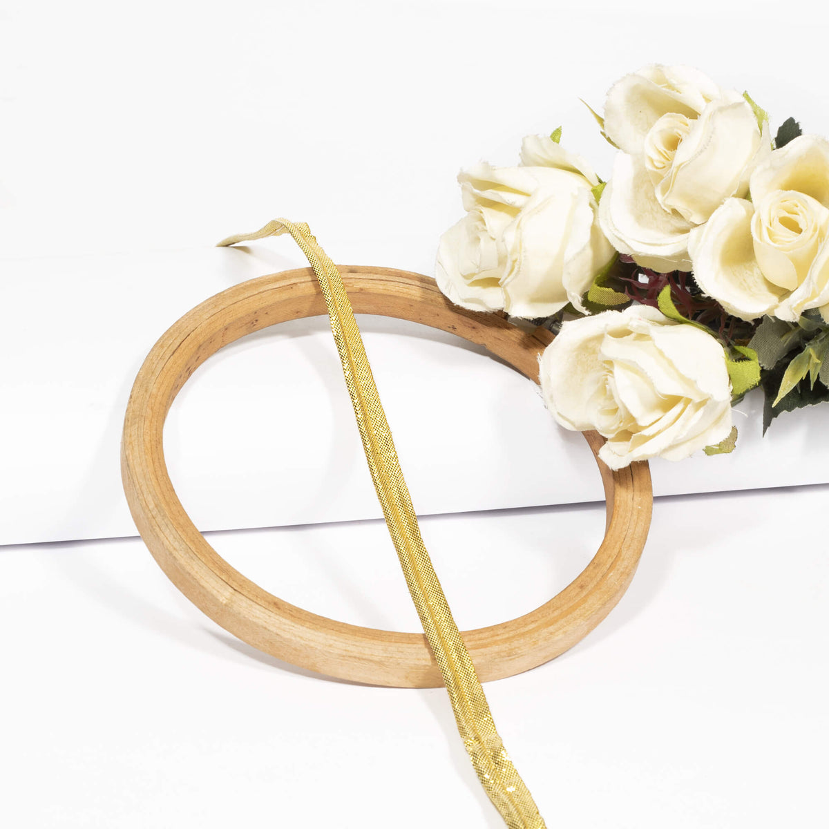 Golden Zari Plain Stiched Piping Lace (9 MTR)