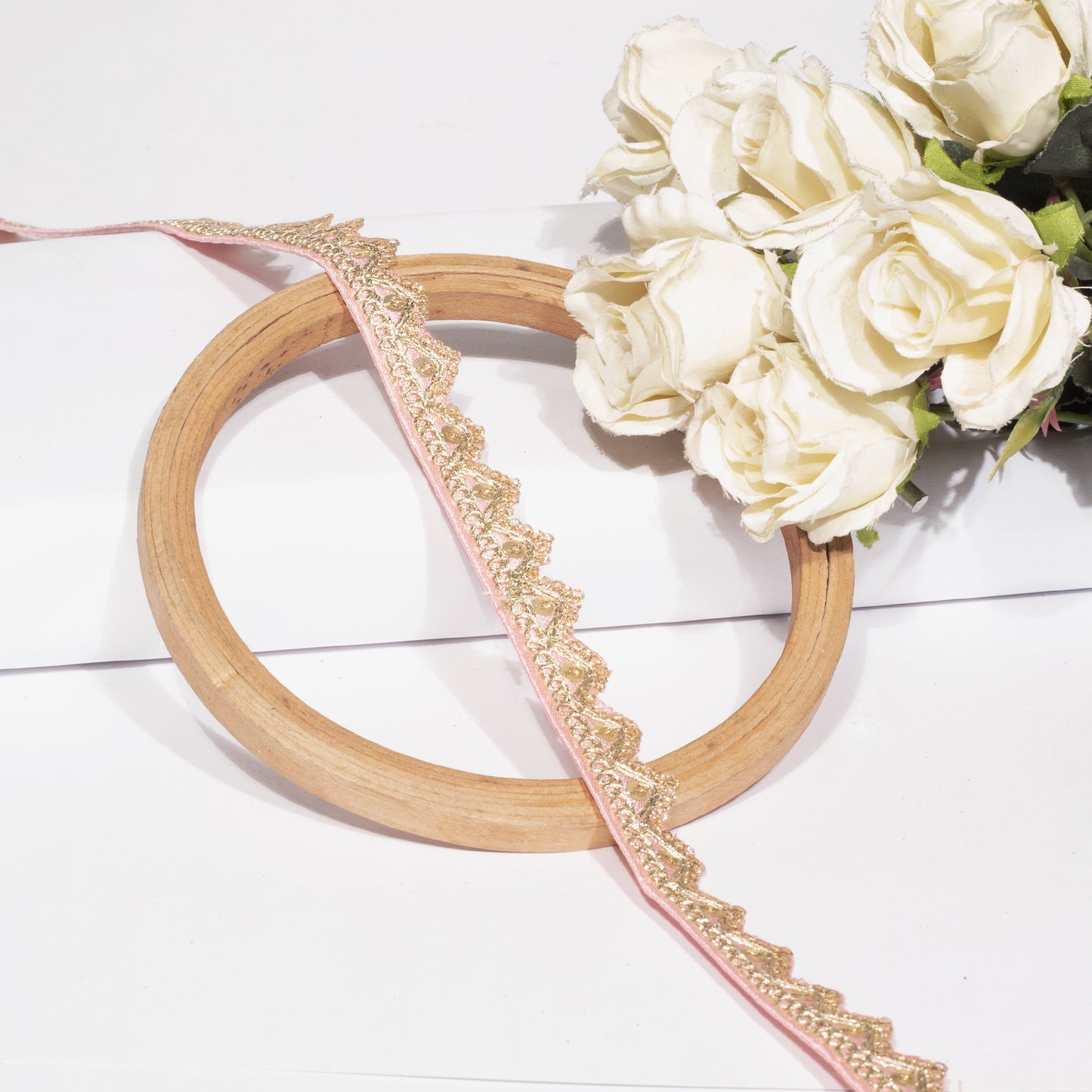 Zardosi Embellished Pink Triangle Scalloped Lace (9 Mtr)