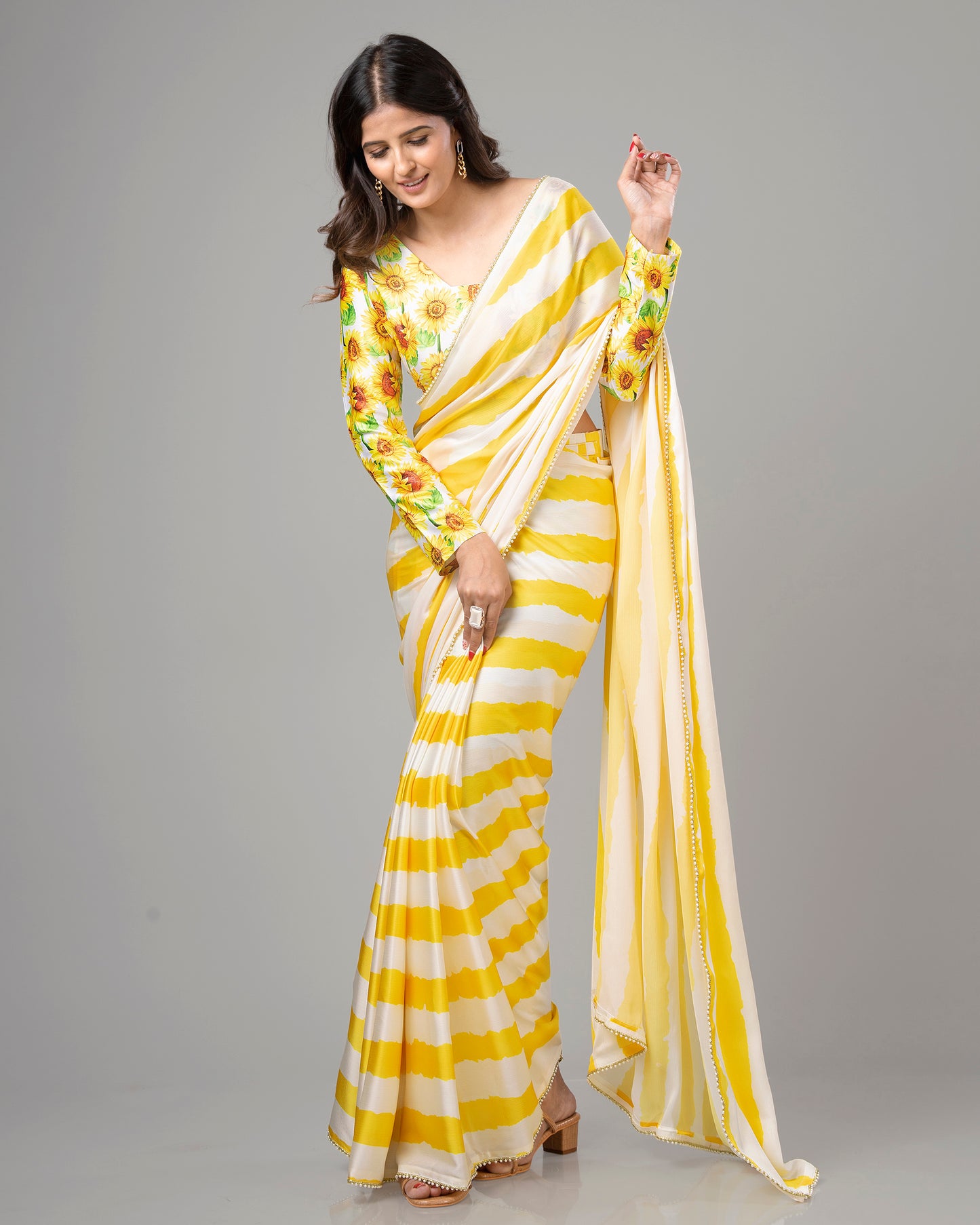 Attractive Stripes Pre-Draped Saree