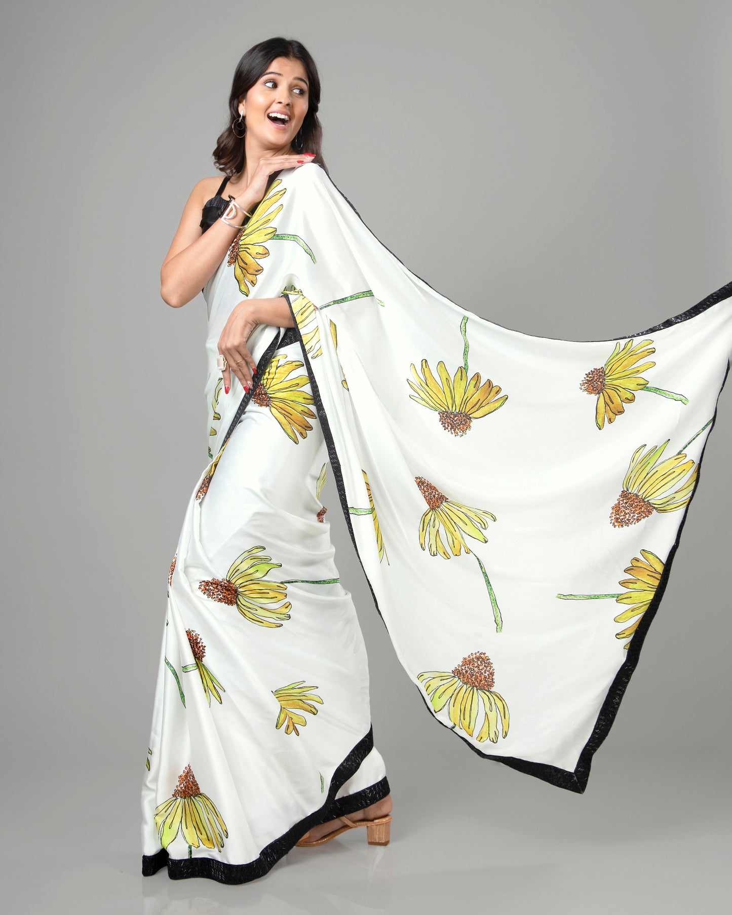 Beautiful Vintage Floral Saree