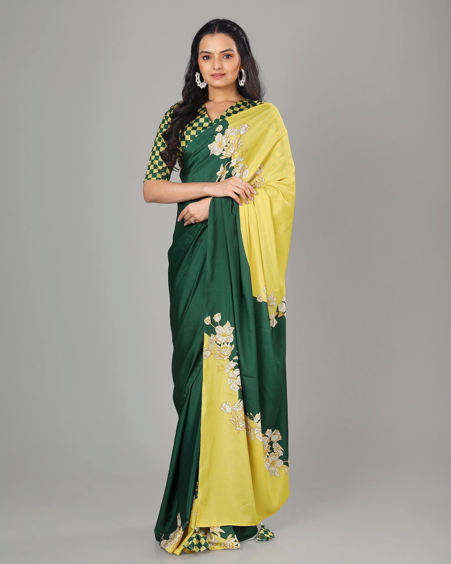 Exclusive Vintage Floral Women's Designer Bollywood Saree