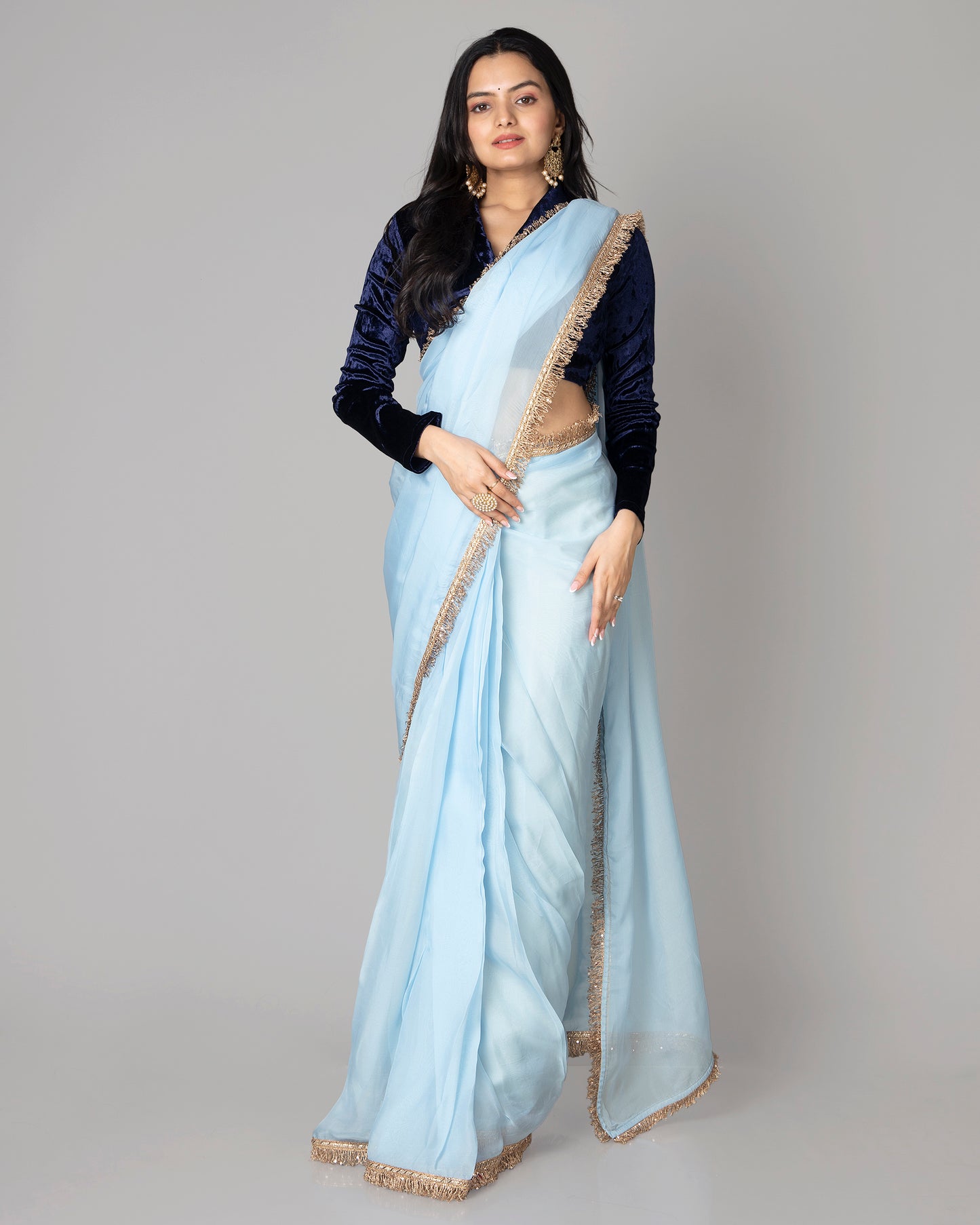 Lace-Trimmed Pure Organza Saree for Any Occasion
