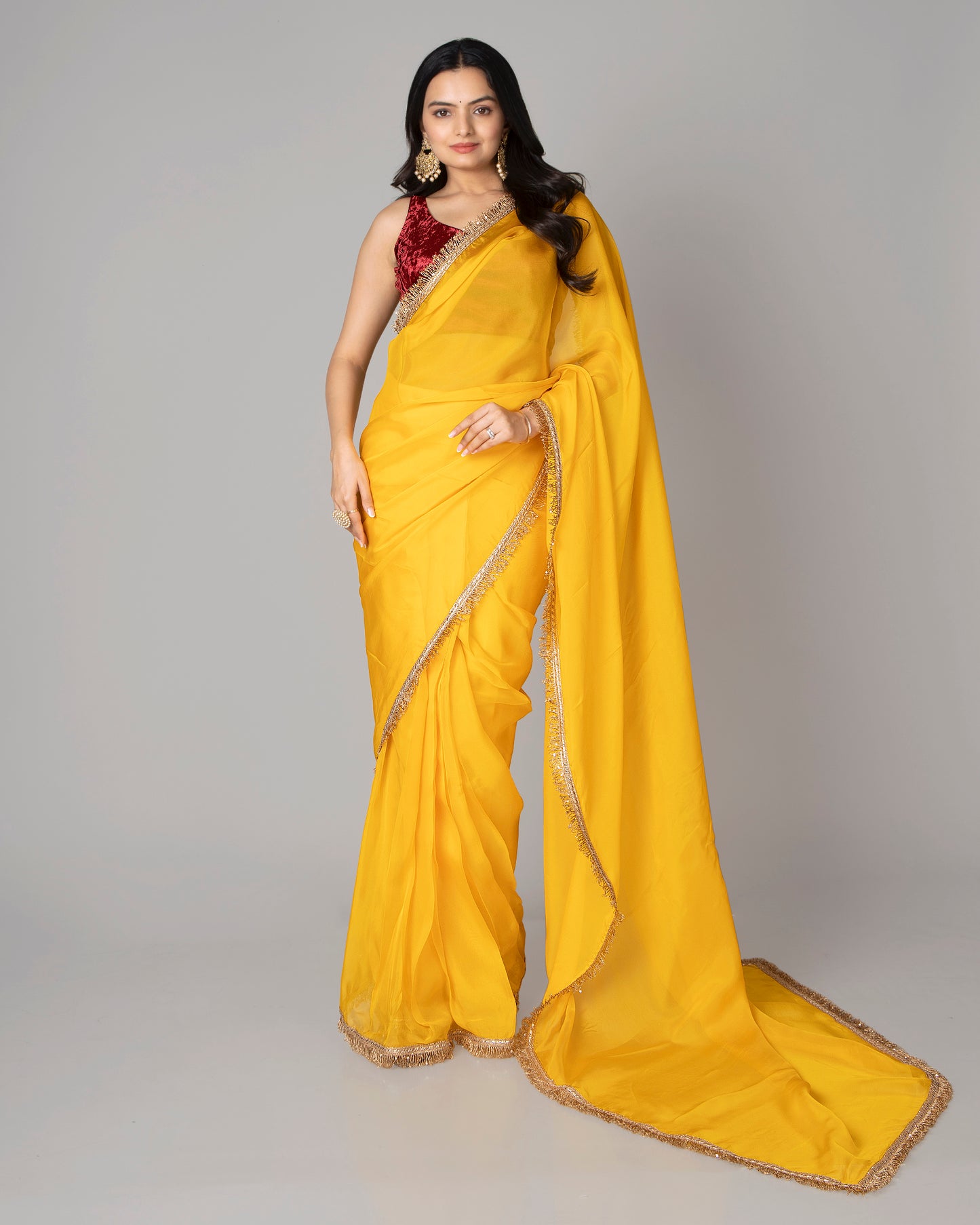 Lace-Trimmed Pre-Draped Pure Organza Saree for Any Occasion