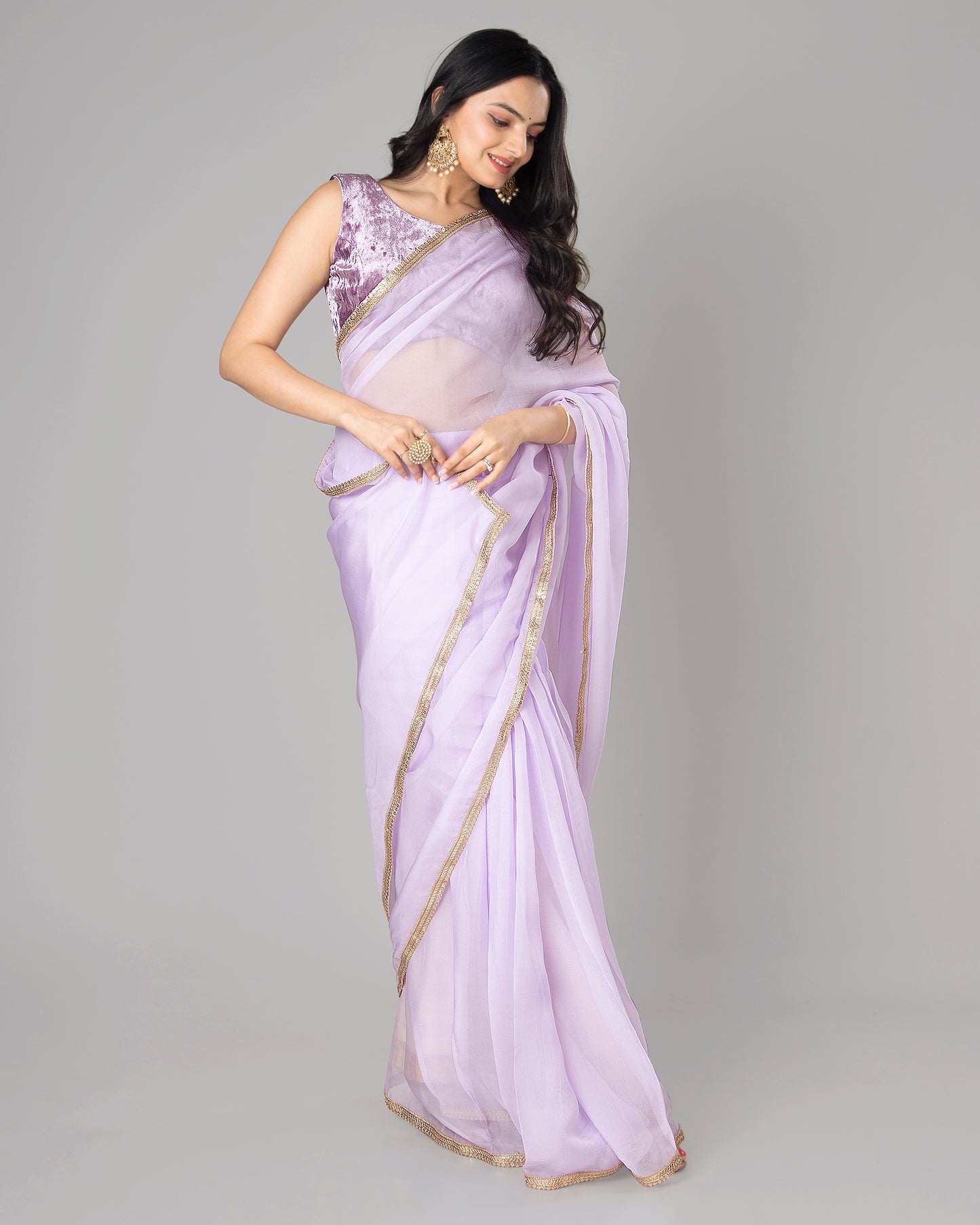 Lace-Trimmed Pre-Draped Pure Organza Saree for Any Occasion