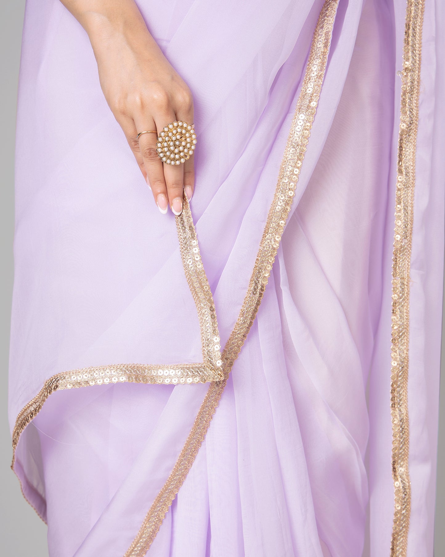 Lace-Trimmed Pre-Draped Pure Organza Saree for Any Occasion