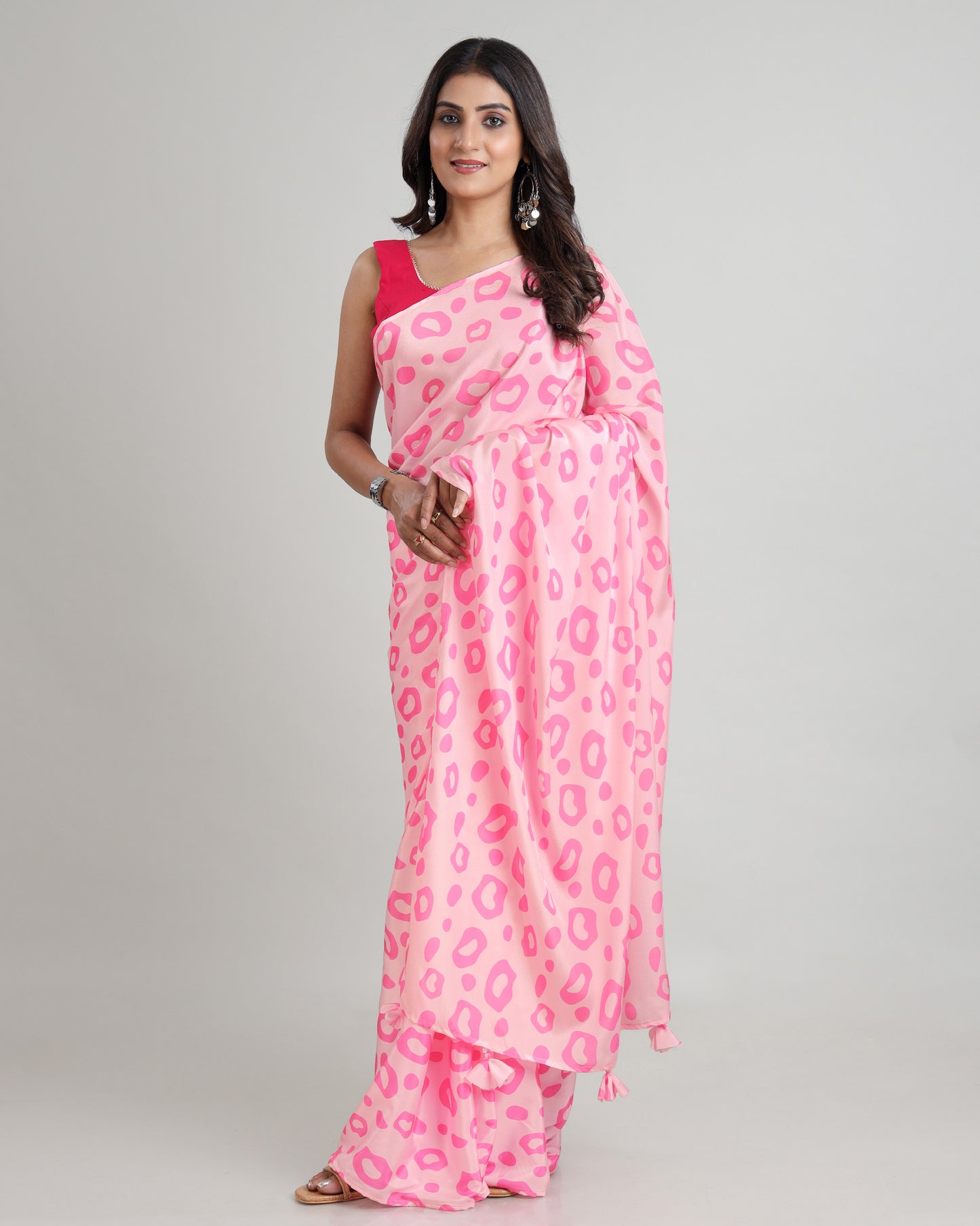 Breathe Easy, Look Exquisite: The Crafted Cool Silk Saree