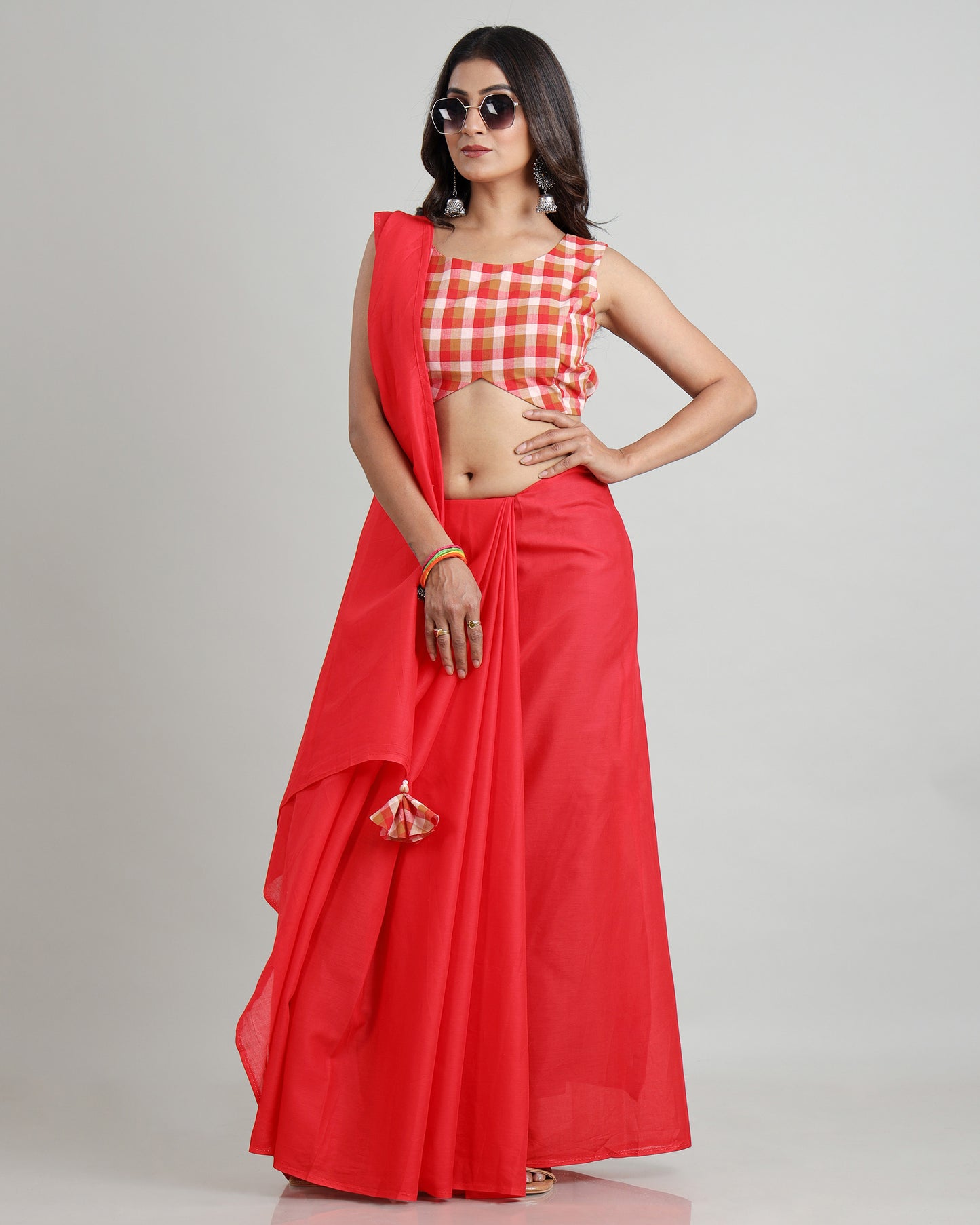 Classic Confidence: The Red Cotton Mulmul Saree