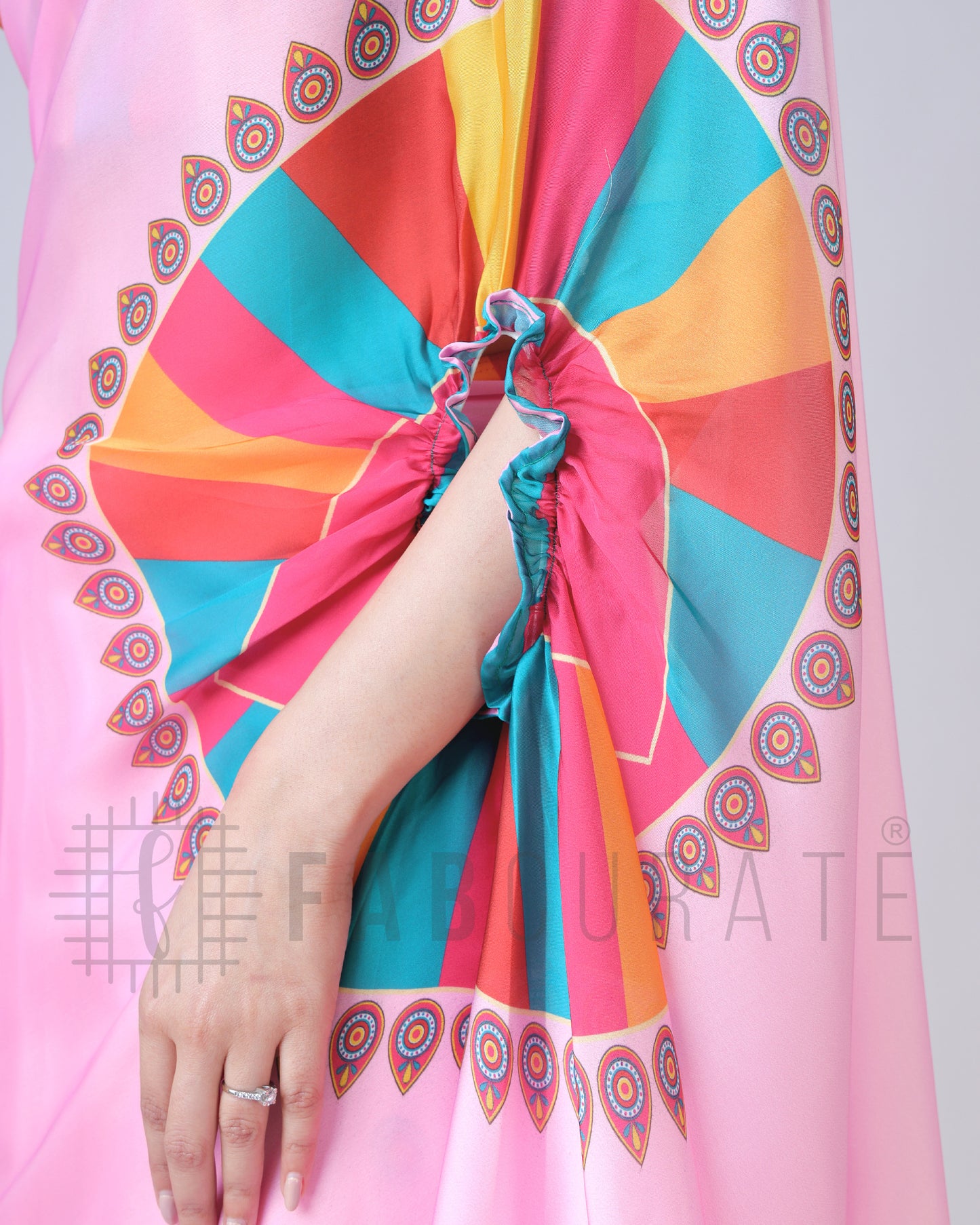 Pink Ethnic Contrast Border Freehand Saree