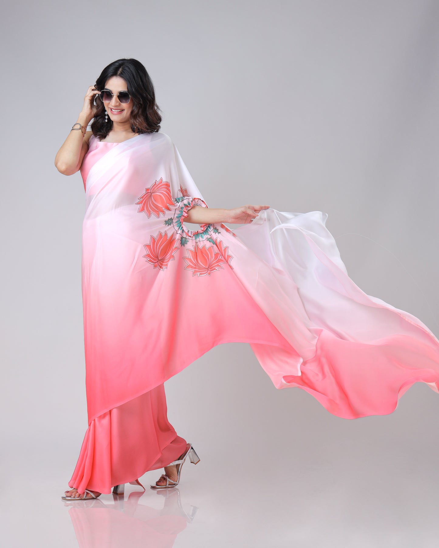 Beautiful Ombre Lotus Mandalaa Print Freehand Saree