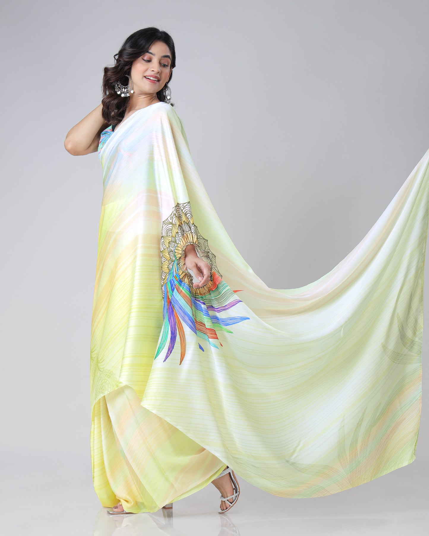 Stylish Multi-Color Leaves Mandalaa Print Freehand Saree