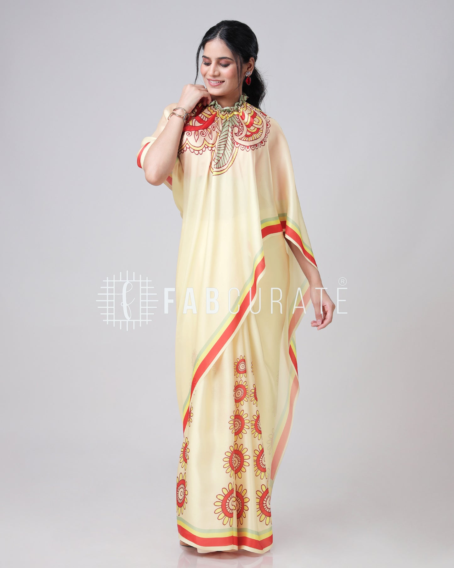 The Trendsetting Floral Mandalaa Freehand Saree By Fabcurate