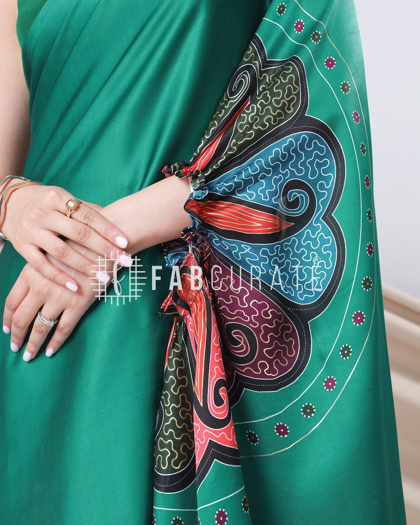Wrapped to Wow - Golden Foil Work Freehand Saree