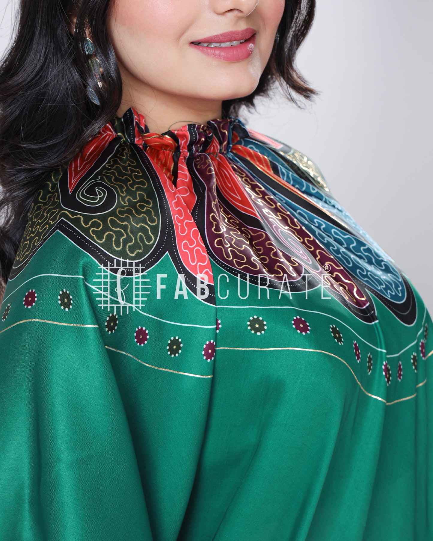 Wrapped to Wow - Golden Foil Work Freehand Saree