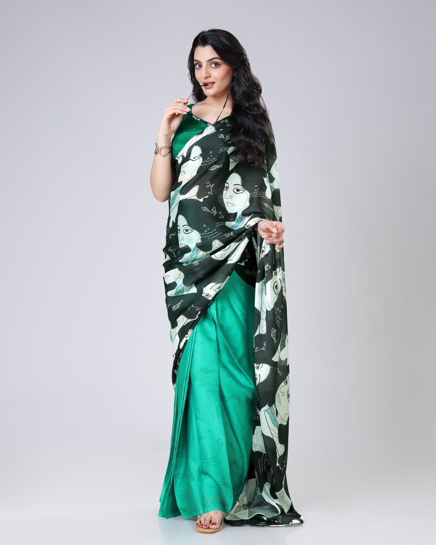 Face Print, Full Hint - Fashion Ka Naya Mint Quirky Saree