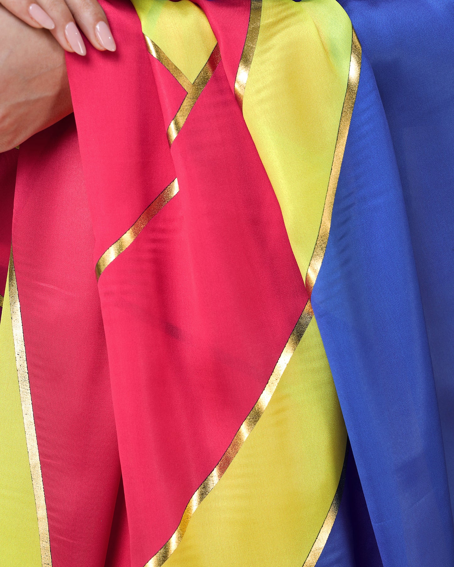 Public Demand: Foil Work Saree Becomes Top-Selling Star
