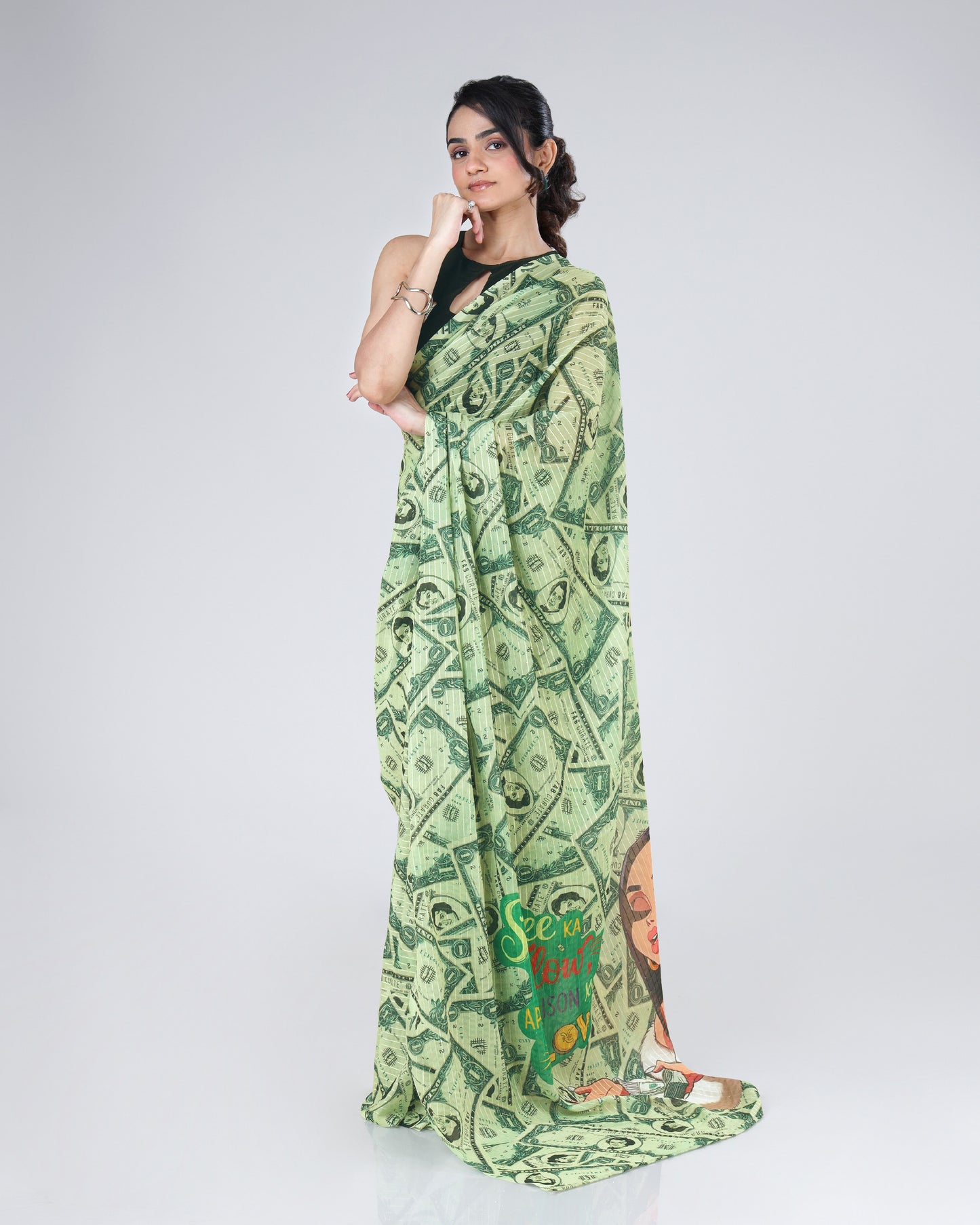 Sab Puchenge Kaha Se Li Ye? – Cash Flow Wali Saree Jo Sabko Atka De