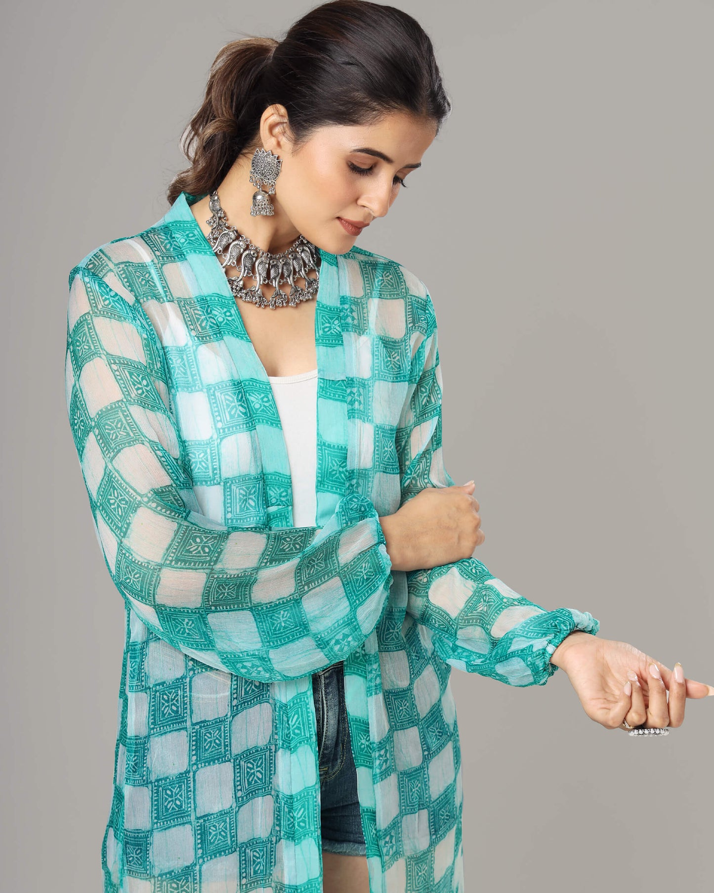Gorgeous Geometric Shrug For Women
