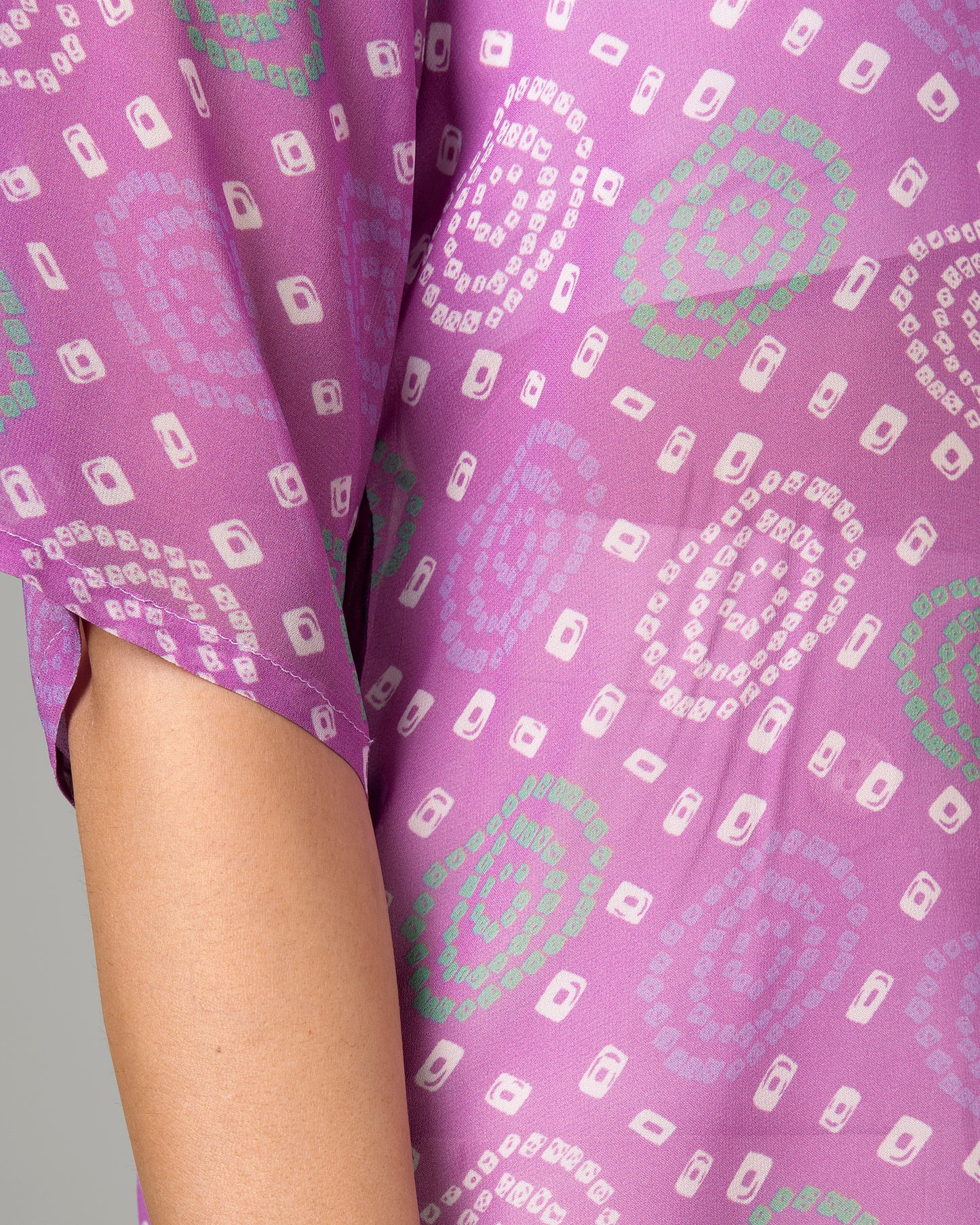 Trendy Bandhanii Short Sleeve Shrug For Women