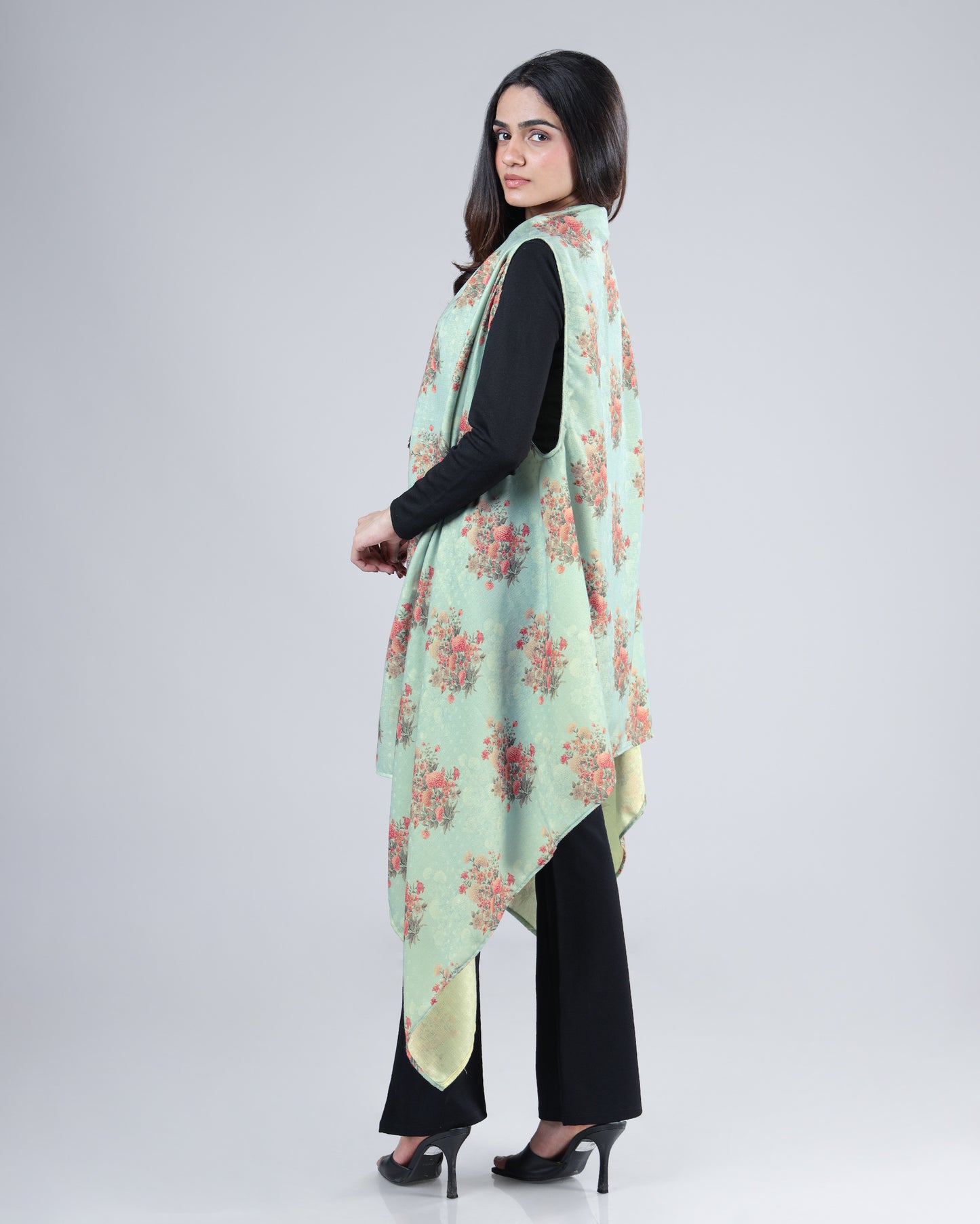 Pashmina Winter Layering Shawl – Premium Style Edit