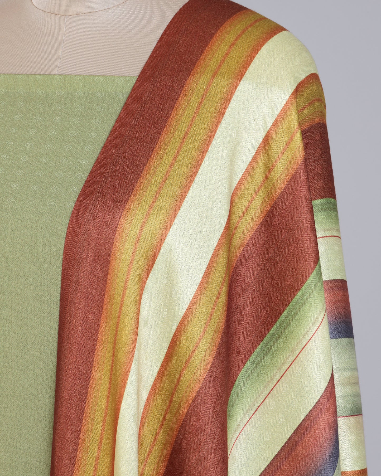 Exclusive 2 Piece Pashmina Unstiched Suit Set Feturing Kurta Dupatta