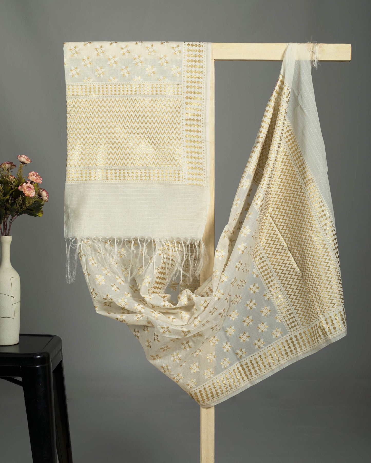 White Ethnic Pattern Cotton Jari Jacquard Dupatta - Fabcurate