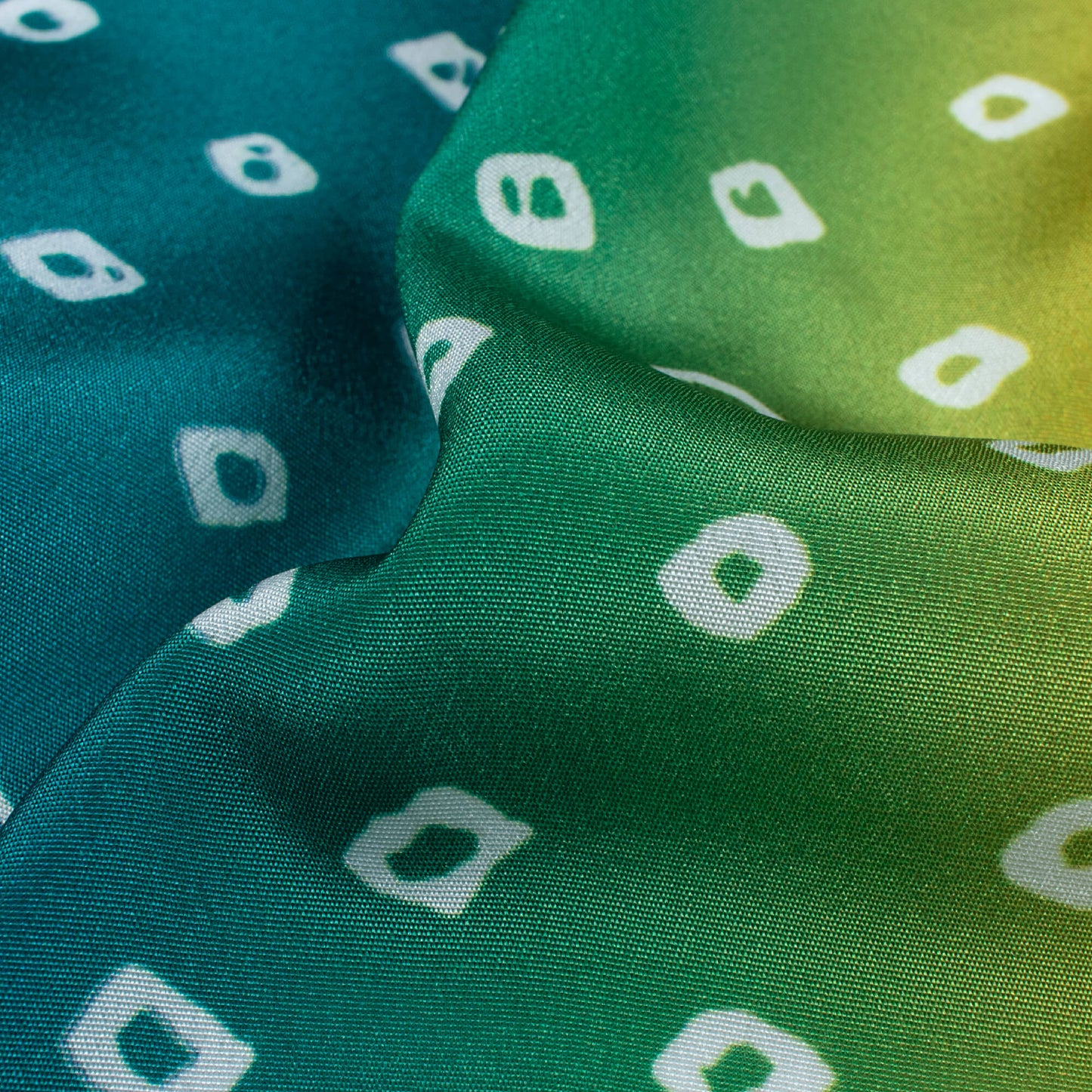 Yellow And Prussian Green Bandhanii Pattern Digital Print Crepe Silk Fabric