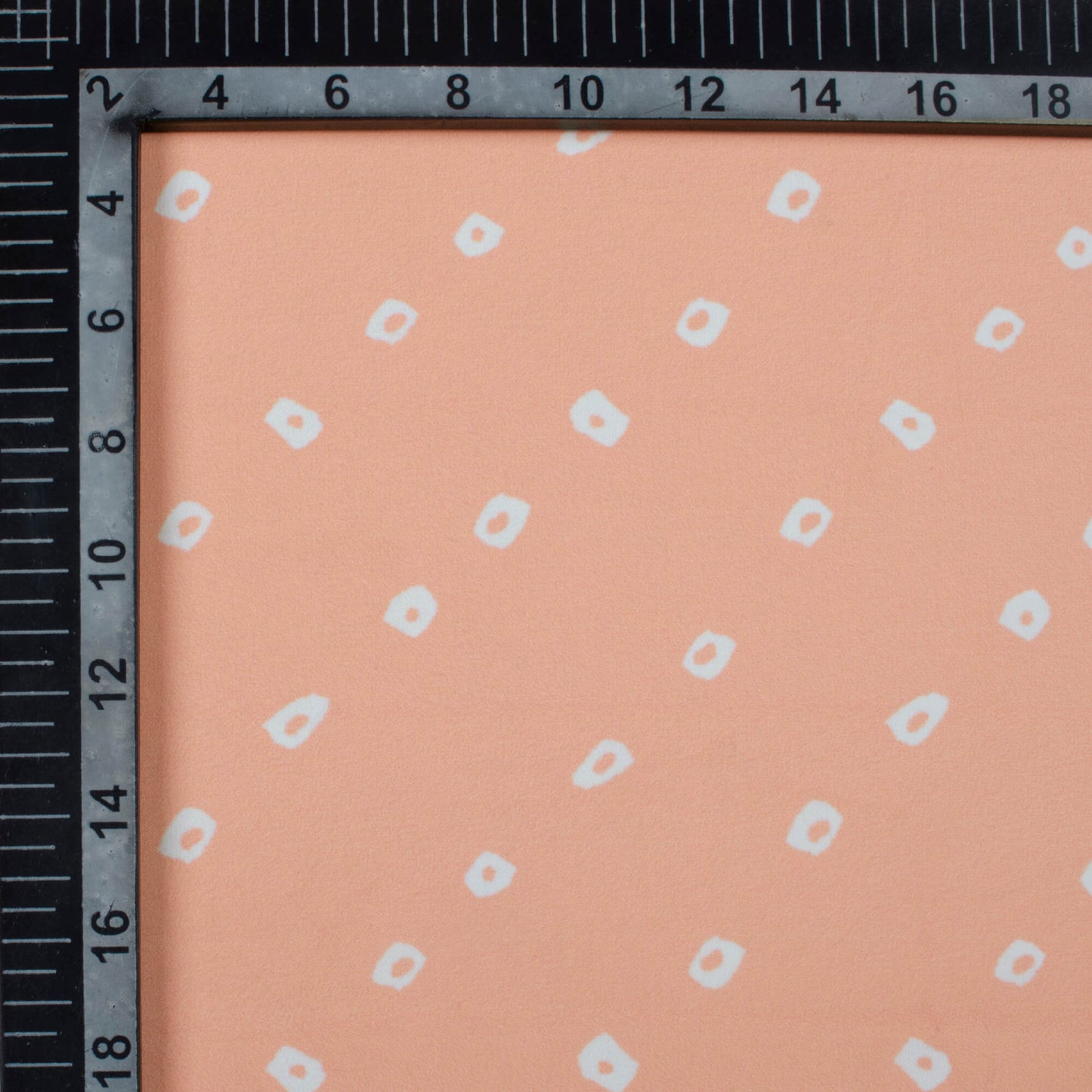 Peach And White Bandhanii Pattern Digital Print Georgette Fabric