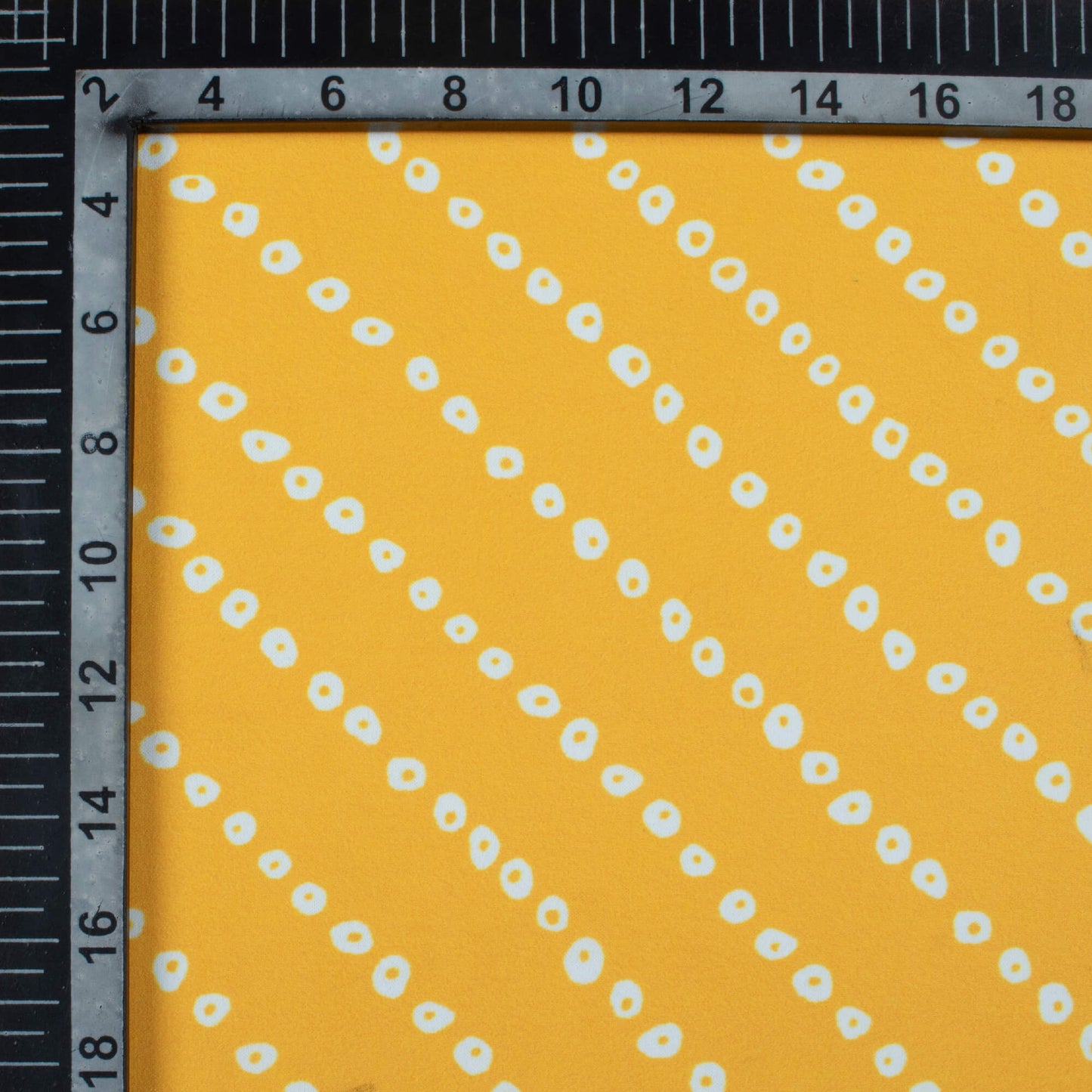 Honey Yellow And White Bandhanii Pattern Digital Print Georgette Fabric