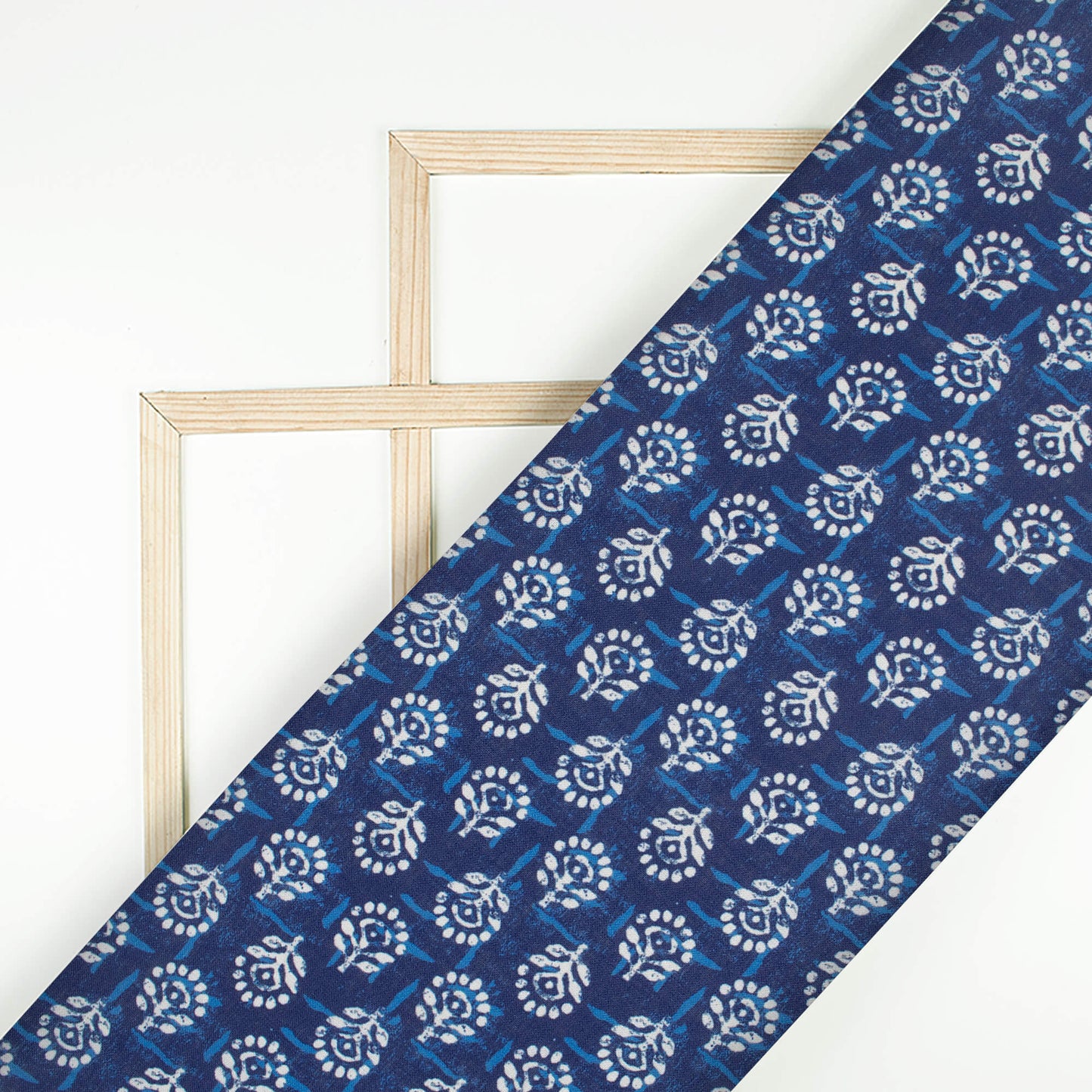 Blue And White Indiigo Pattern Digital Print Linen Textured Fabric (Width 56 Inches)
