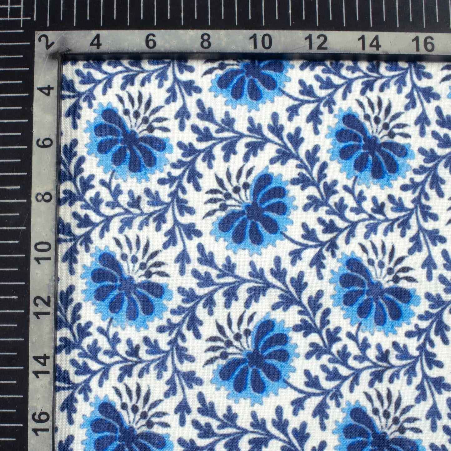 Blue And White Indiigo Pattern Digital Print Linen Textured Fabric (Width 56 Inches)