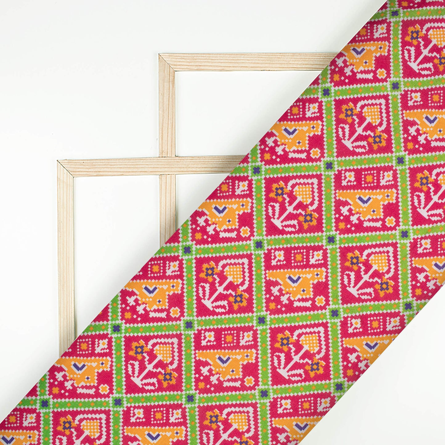 Magenta Pink And Paris Green Patolaa Pattern Digital Print Viscose Rayon Fabric (Width 58 Inches)