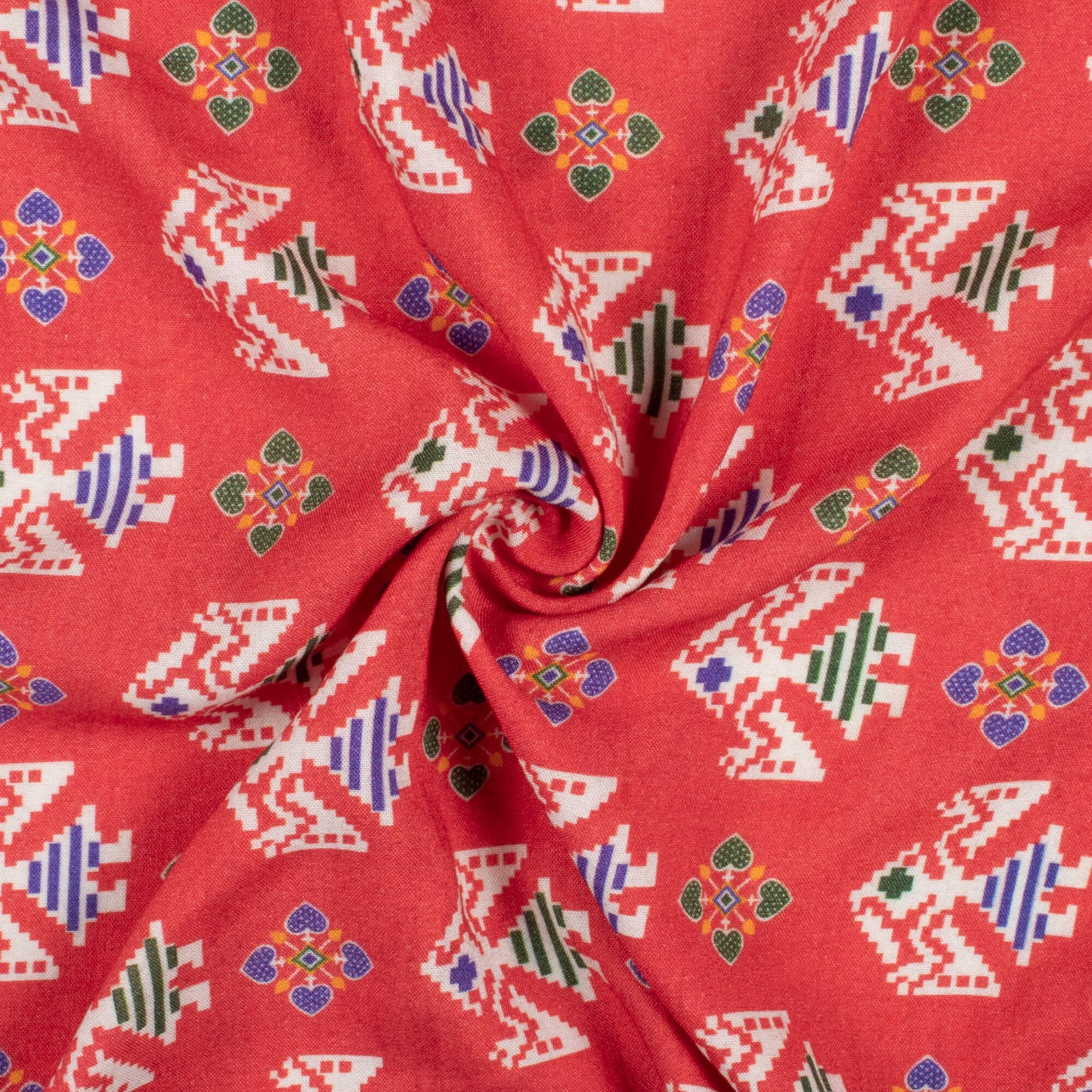 Vermilion Red And White Patolaa Pattern Digital Print Viscose Rayon Fabric (Width 58 Inches)
