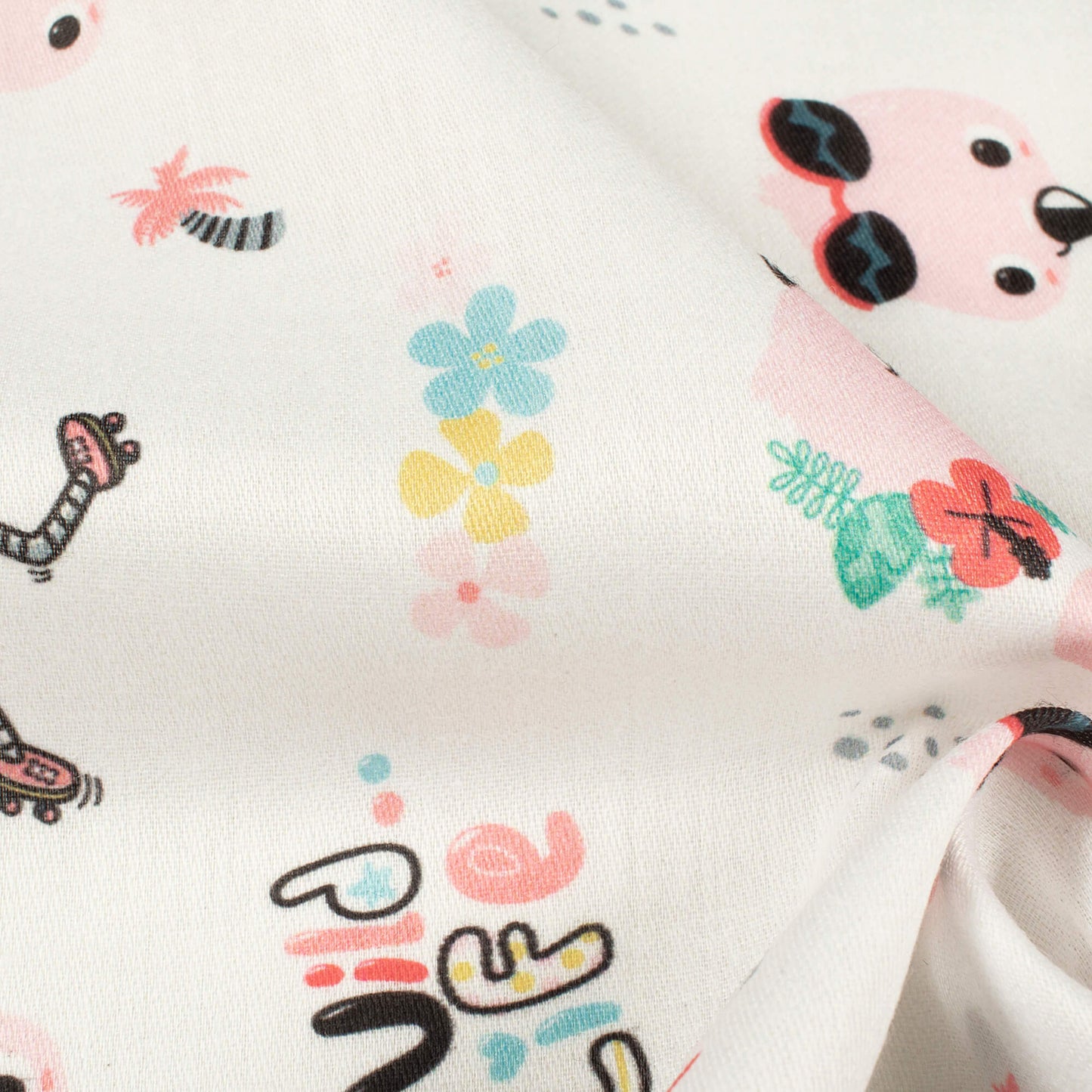 Cute Baby Flamingo Printed Poly Glazed Cotton Fabric