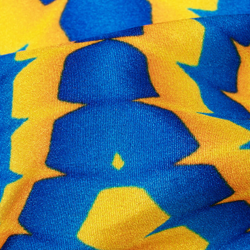 Butter Yellow And Royal Blue Geometric Pattern Illusion Digital Print Crepe Silk Fabric - Fabcurate