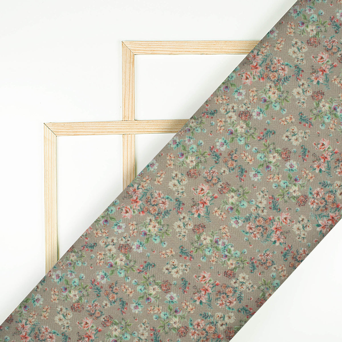 Moss Green And Red Floral Pattern Digital Print Elegant Blend Pashmina Fabric