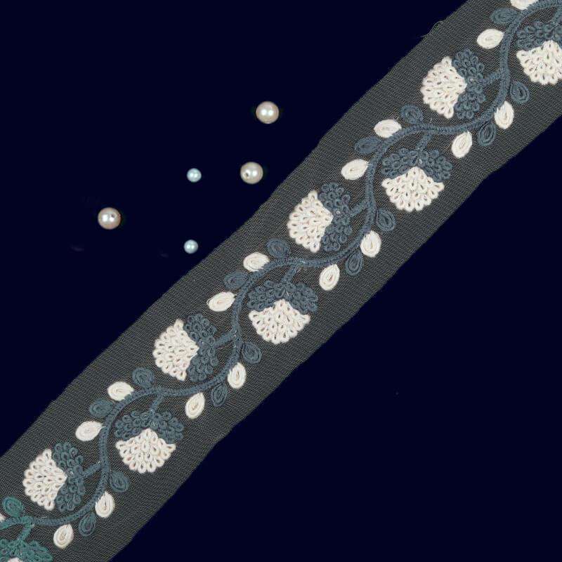 Grey Cream Thread Patti Embroidery Lace (9 Mtr) - Fabcurate